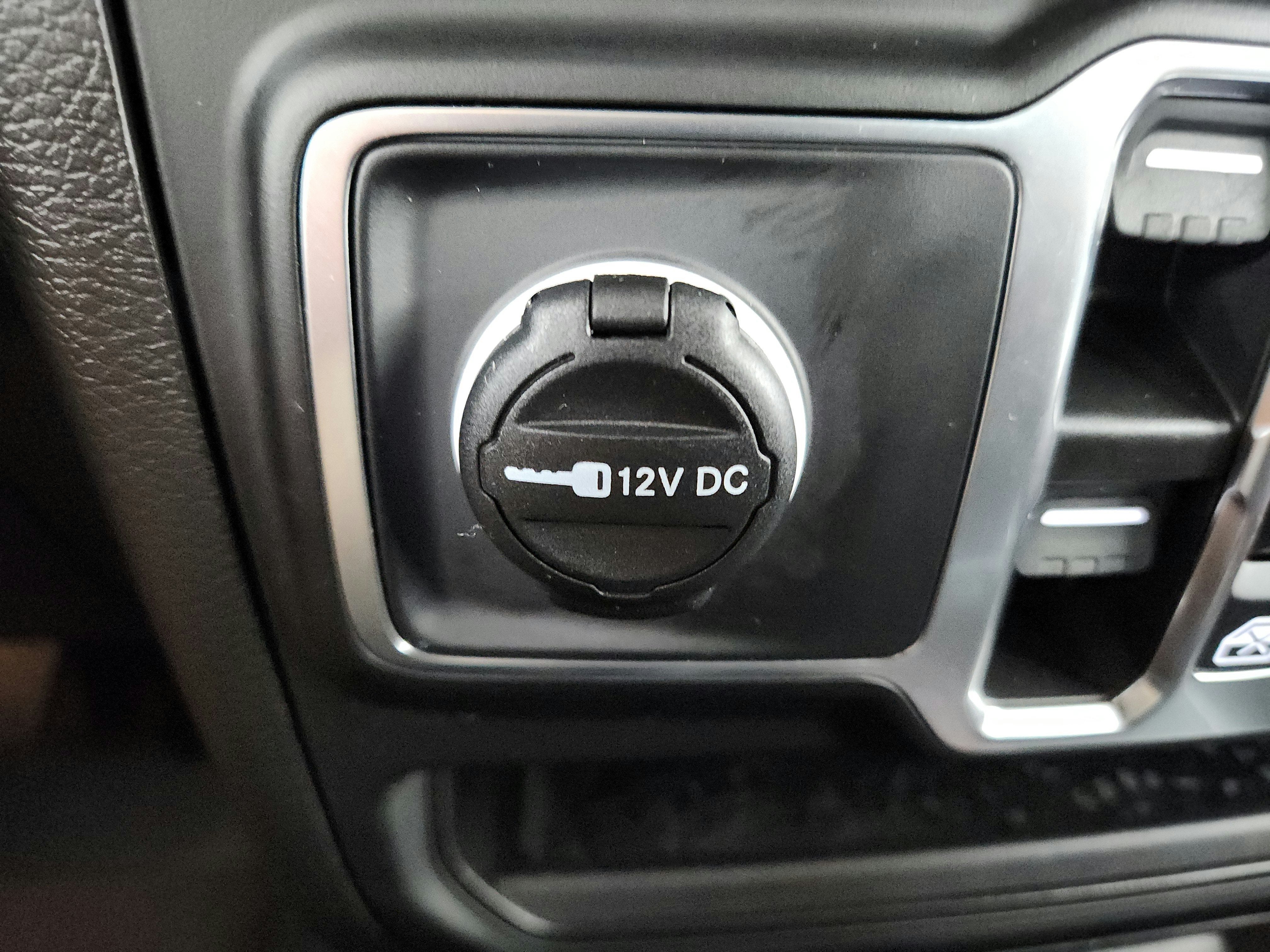 2023 Jeep Wrangler 4-Door Sahara 4x4