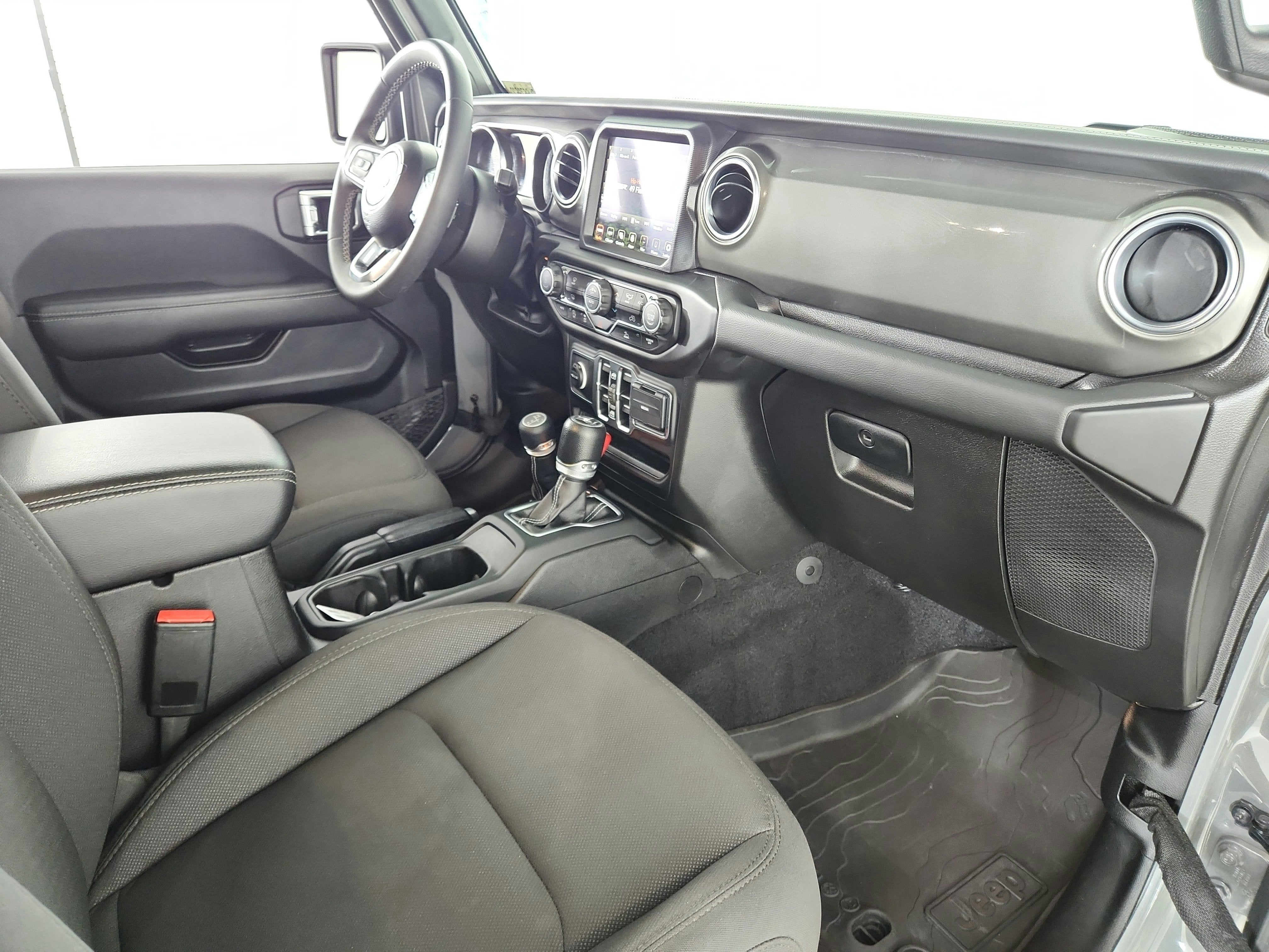 2023 Jeep Wrangler 4-Door Sahara 4x4