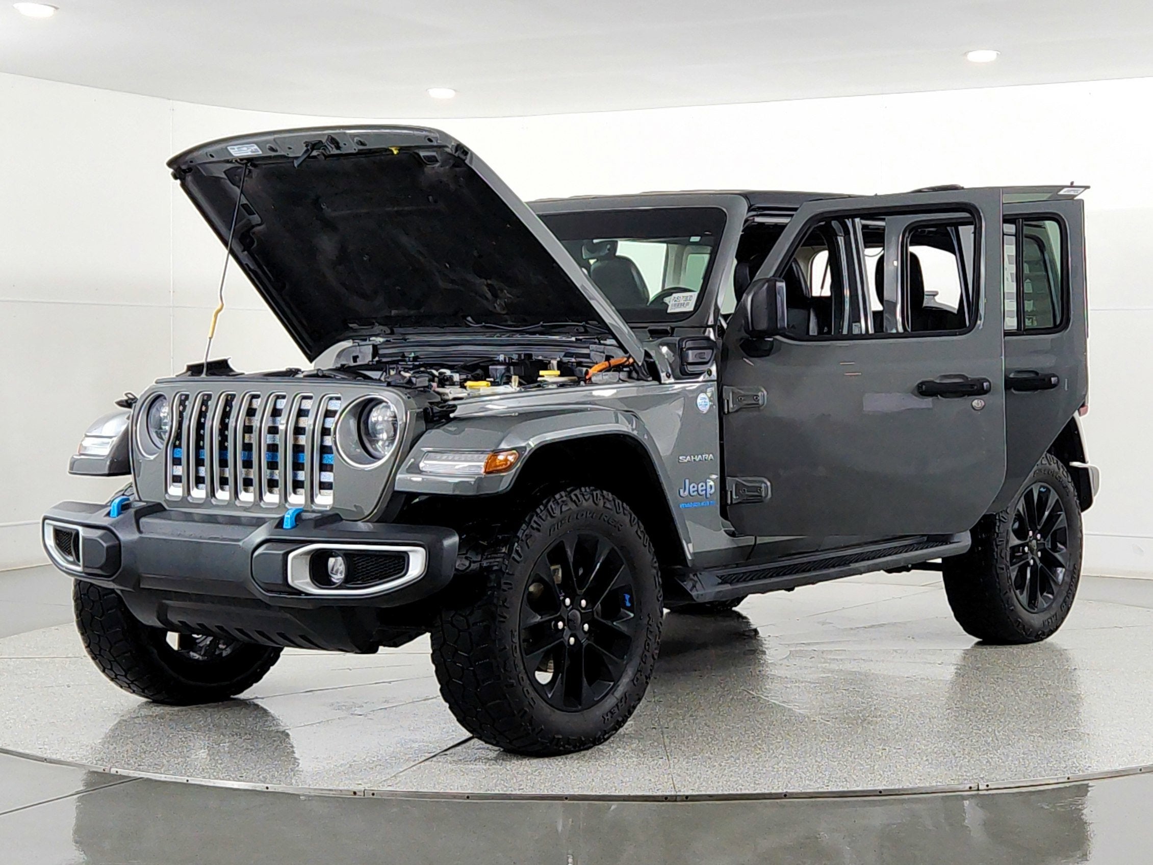 2023 Jeep Wrangler 4xe Sahara 4x4