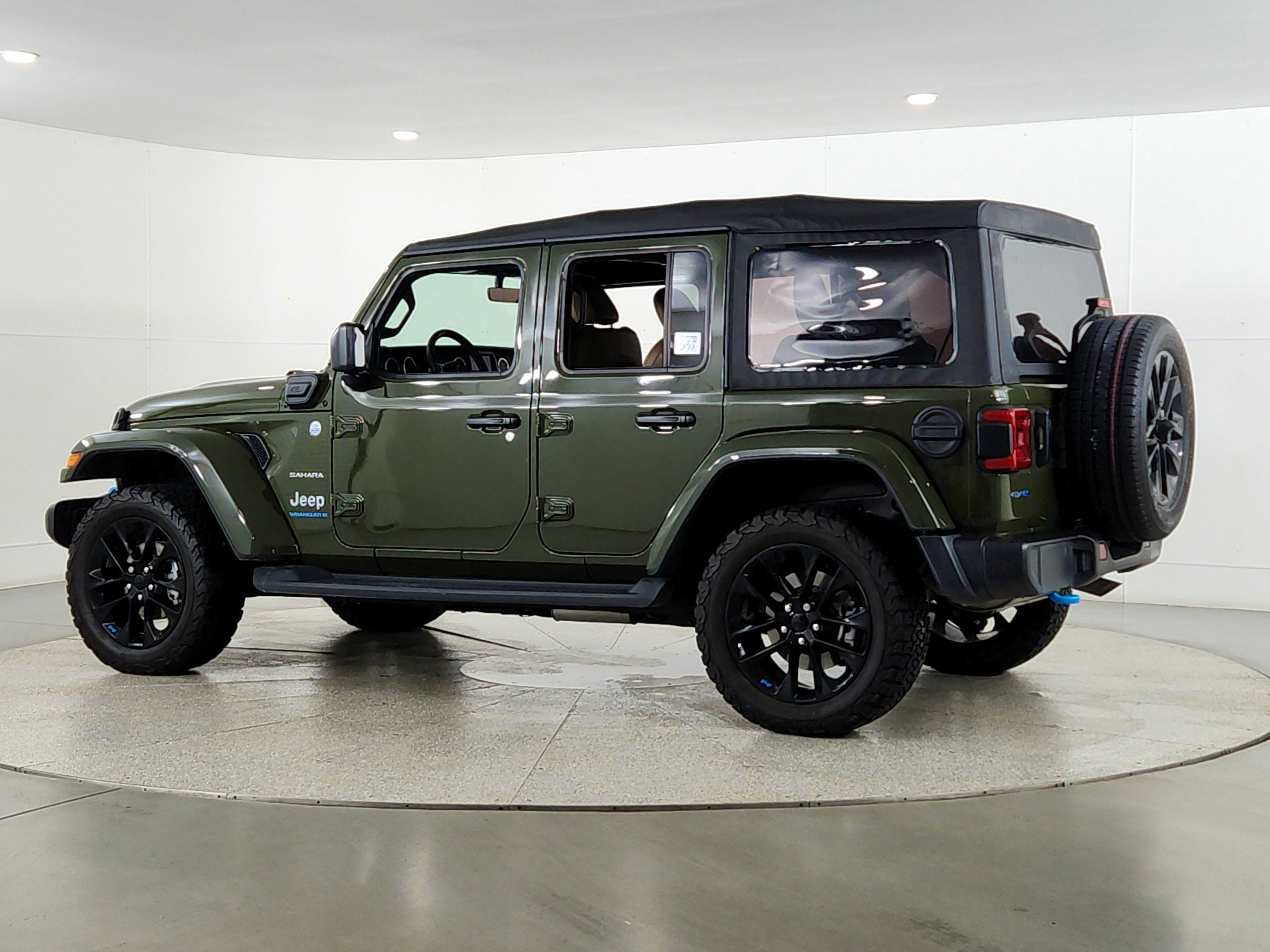 2023 Jeep Wrangler 4xe Sahara 4x4