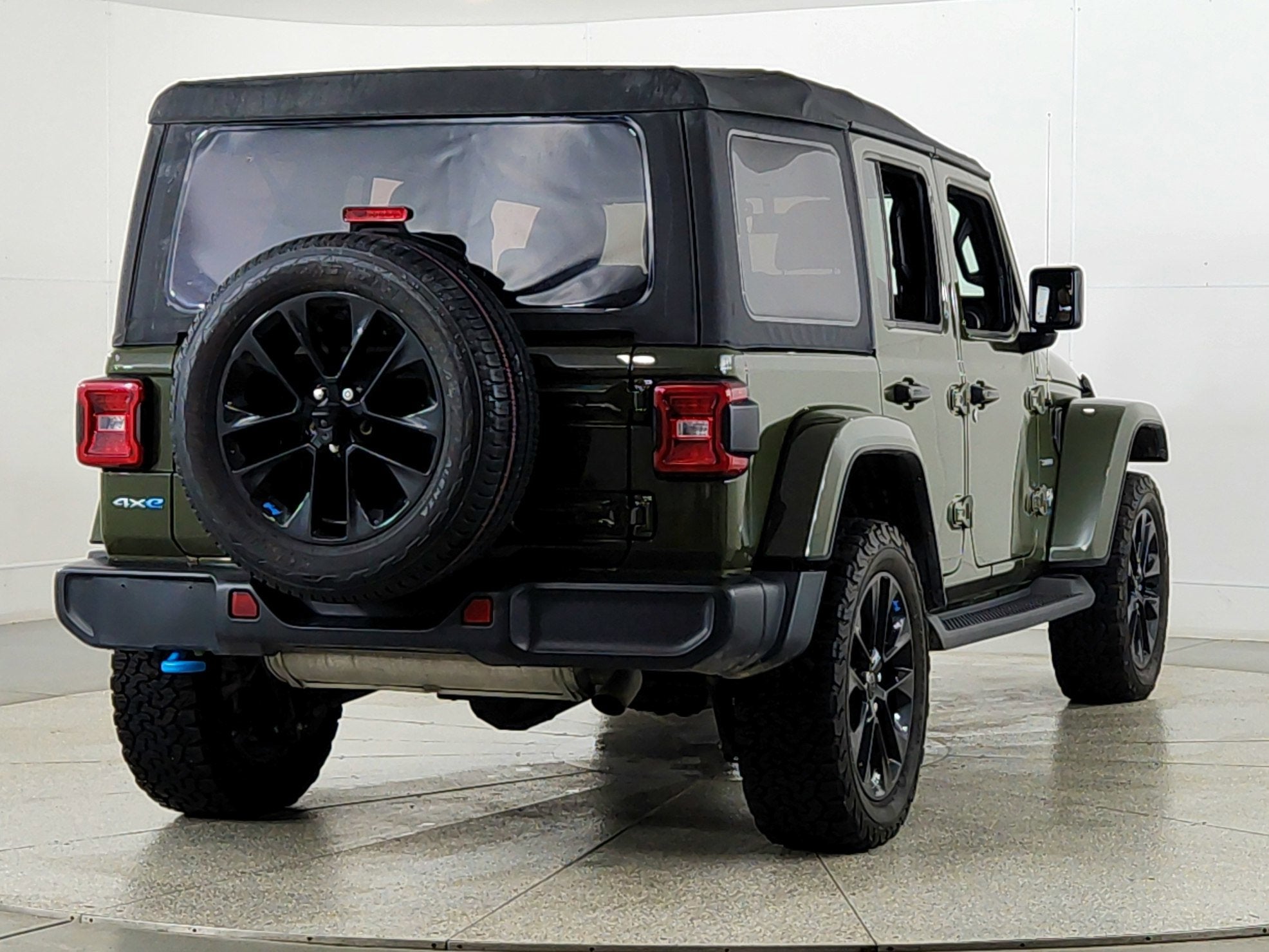 2023 Jeep Wrangler 4xe Sahara 4x4