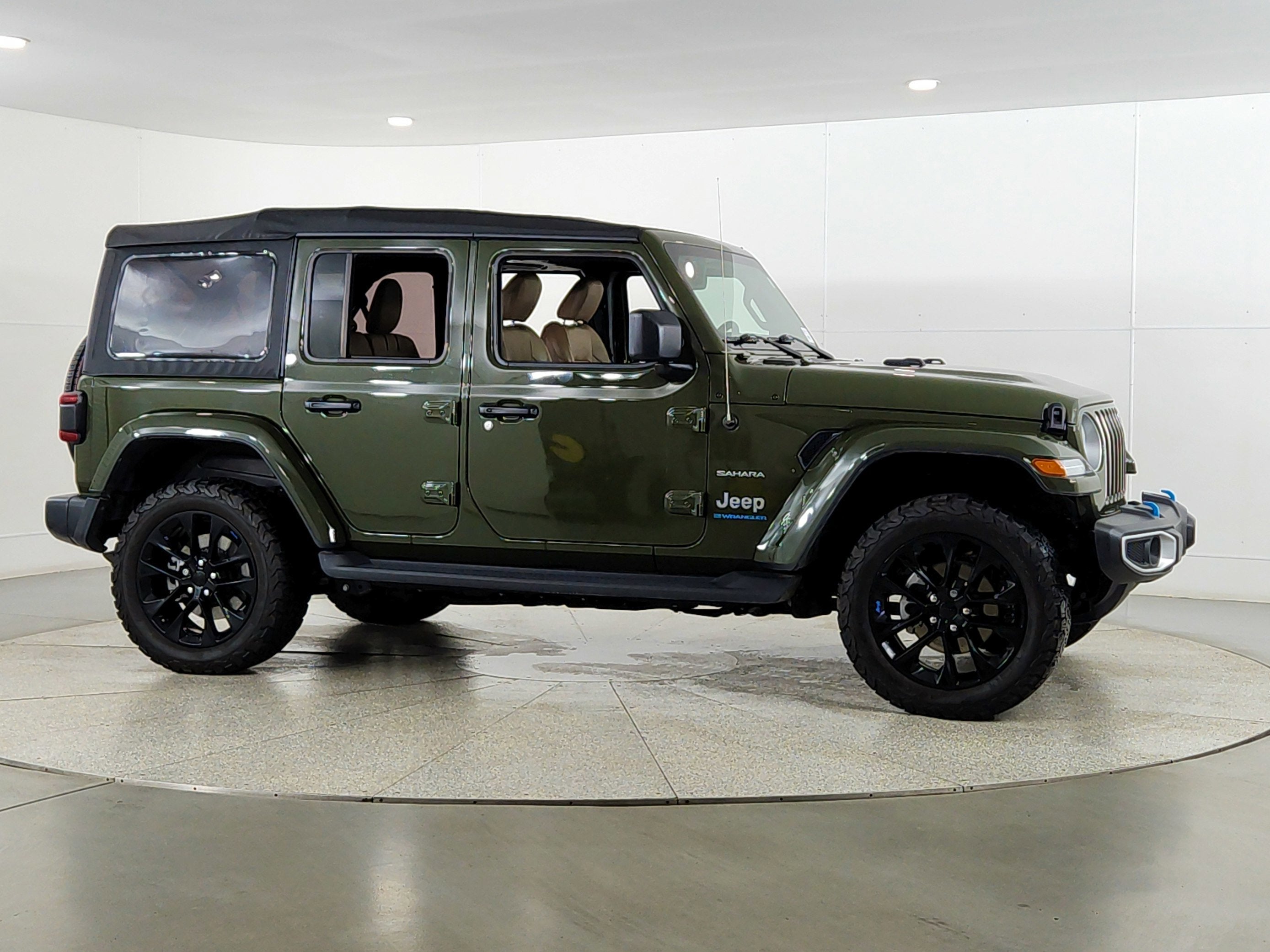2023 Jeep Wrangler 4xe Sahara 4x4