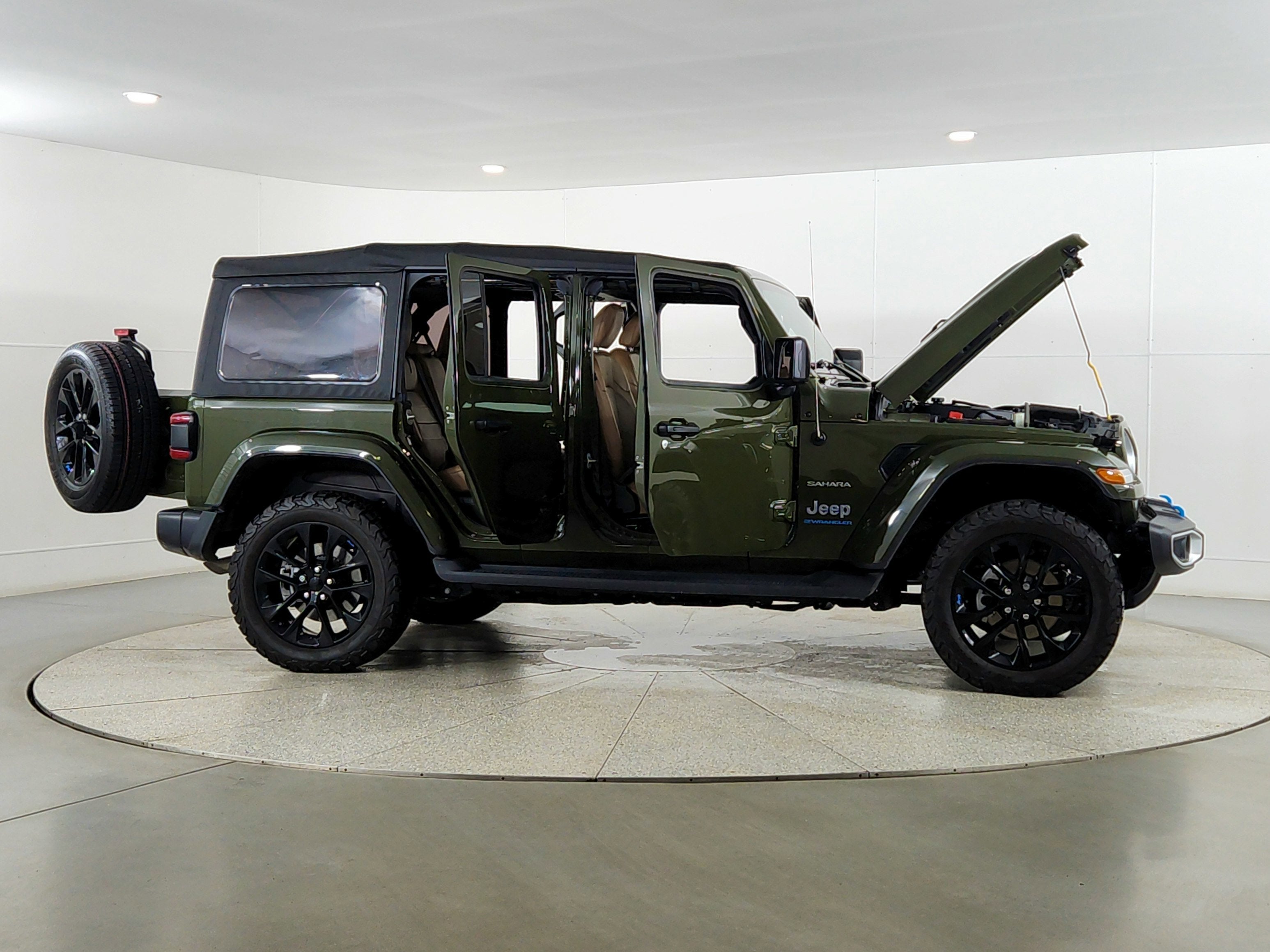 2023 Jeep Wrangler 4xe Sahara 4x4