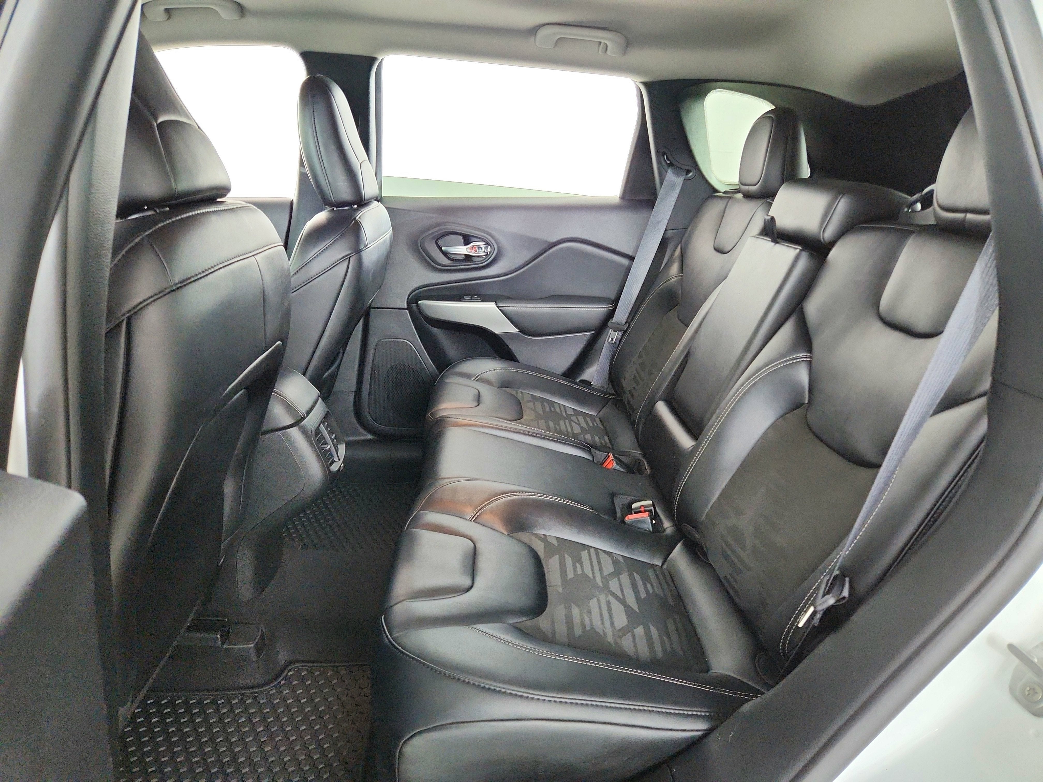 2022 Jeep Cherokee X 4x4