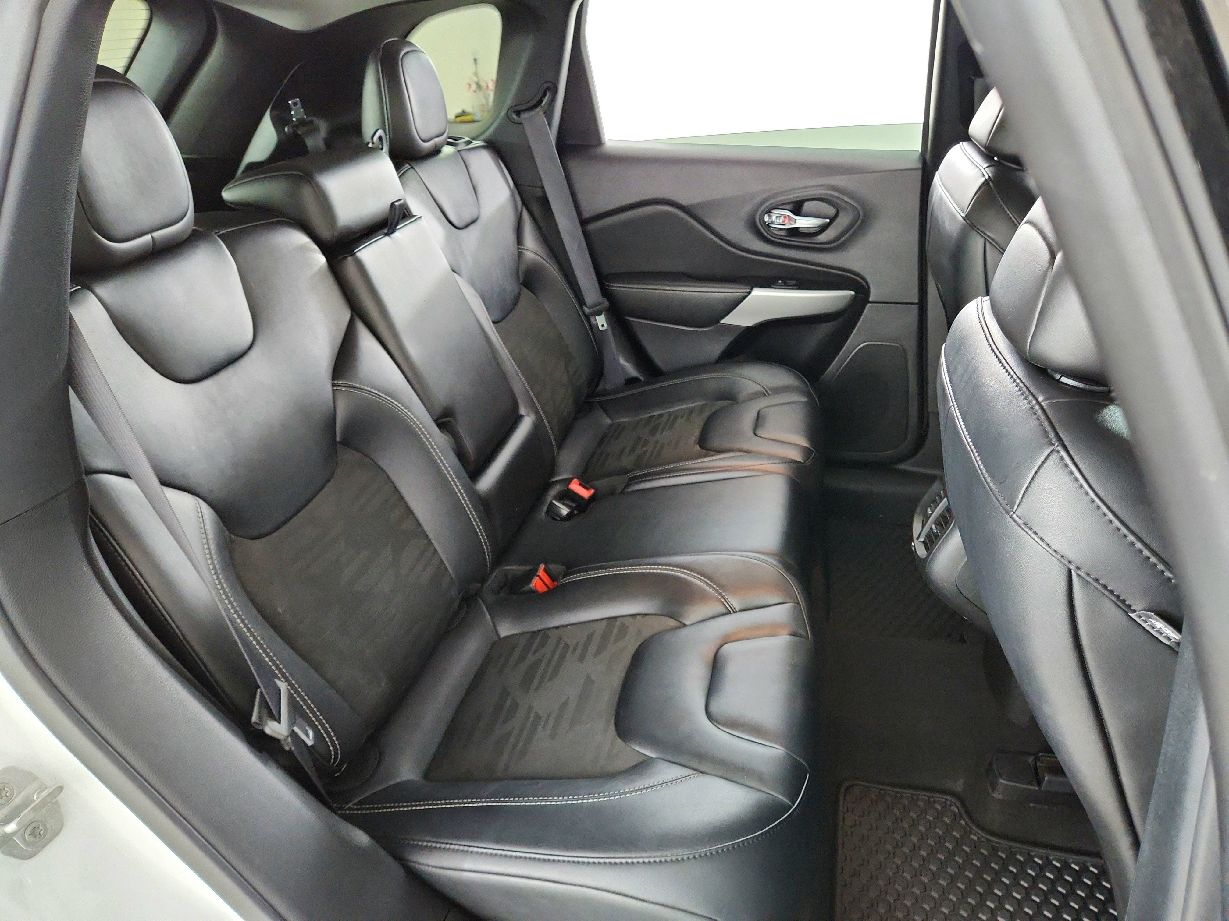 2022 Jeep Cherokee X 4x4