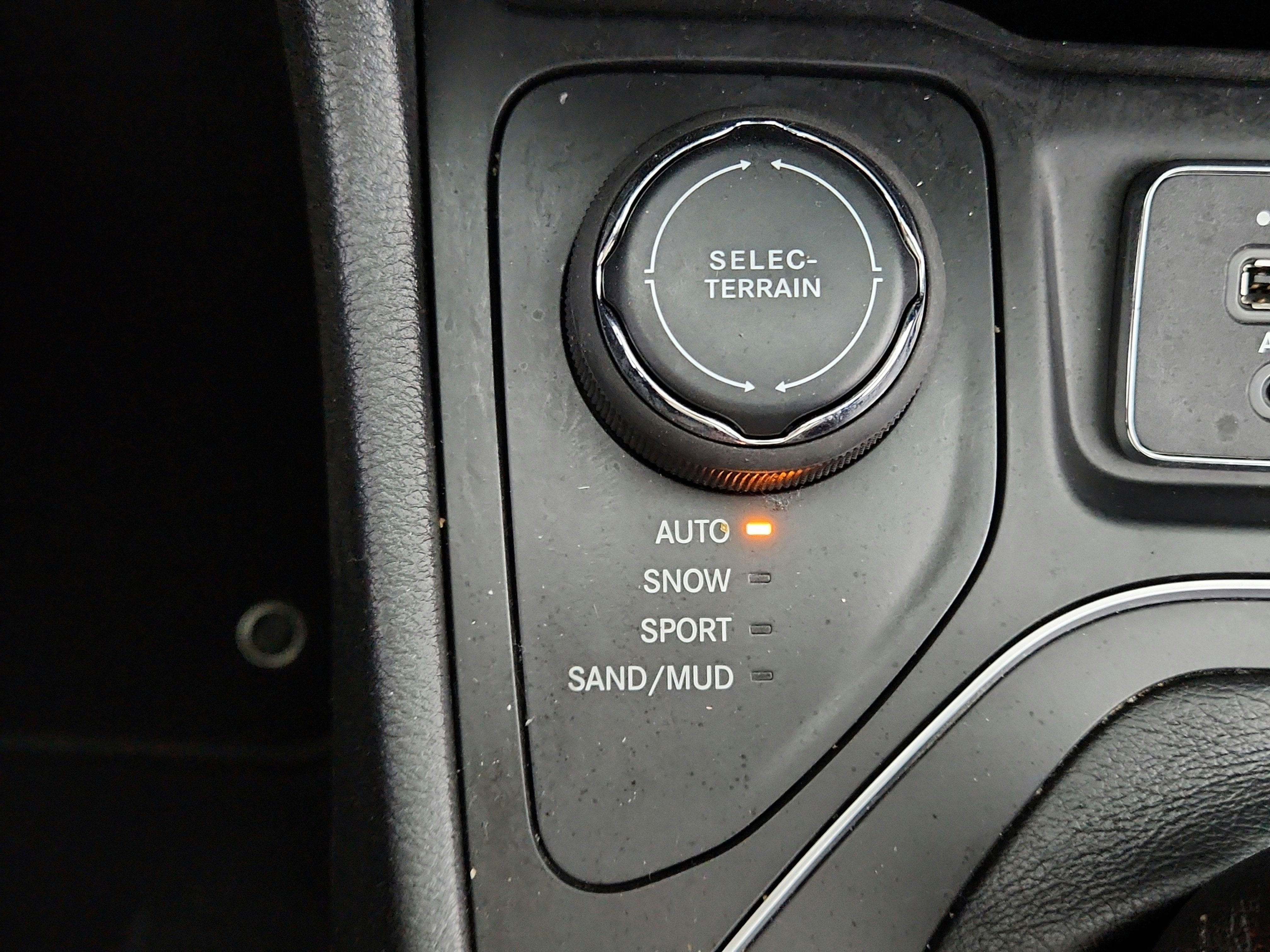 2022 Jeep Cherokee Latitude Lux 4x4