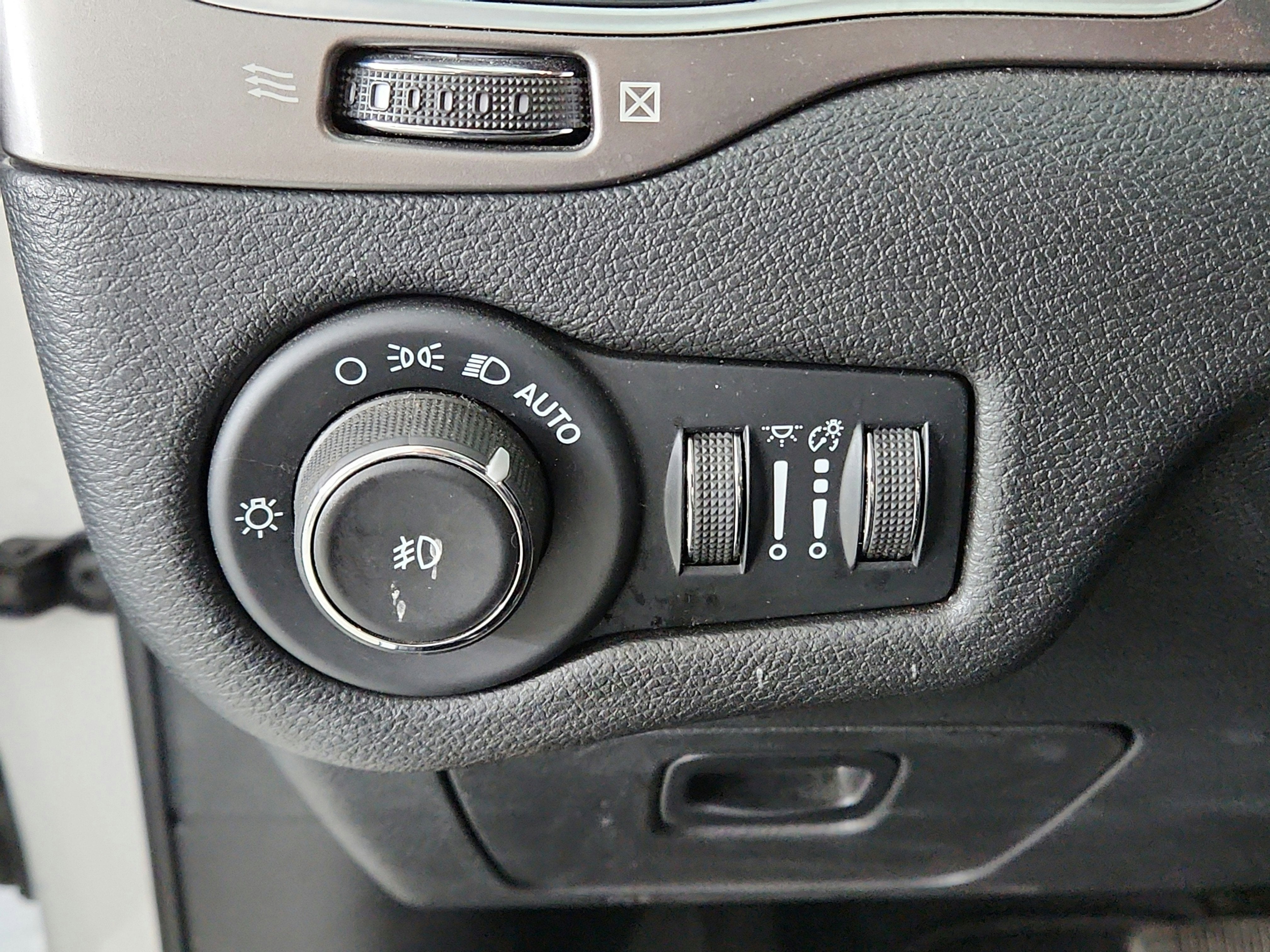 2022 Jeep Cherokee Latitude Lux 4x4