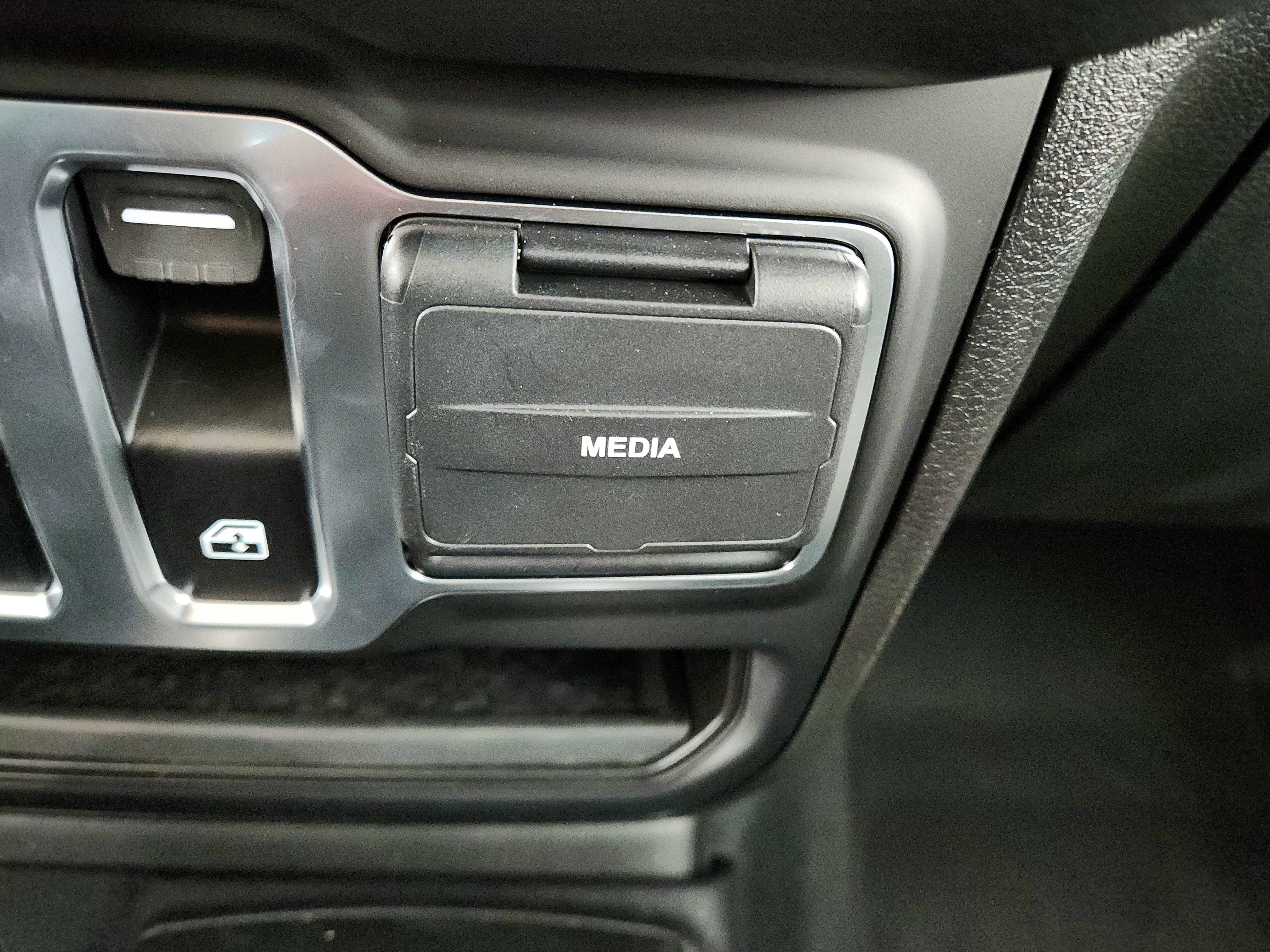 2025 Jeep Wrangler 2-Door Sport 4x4