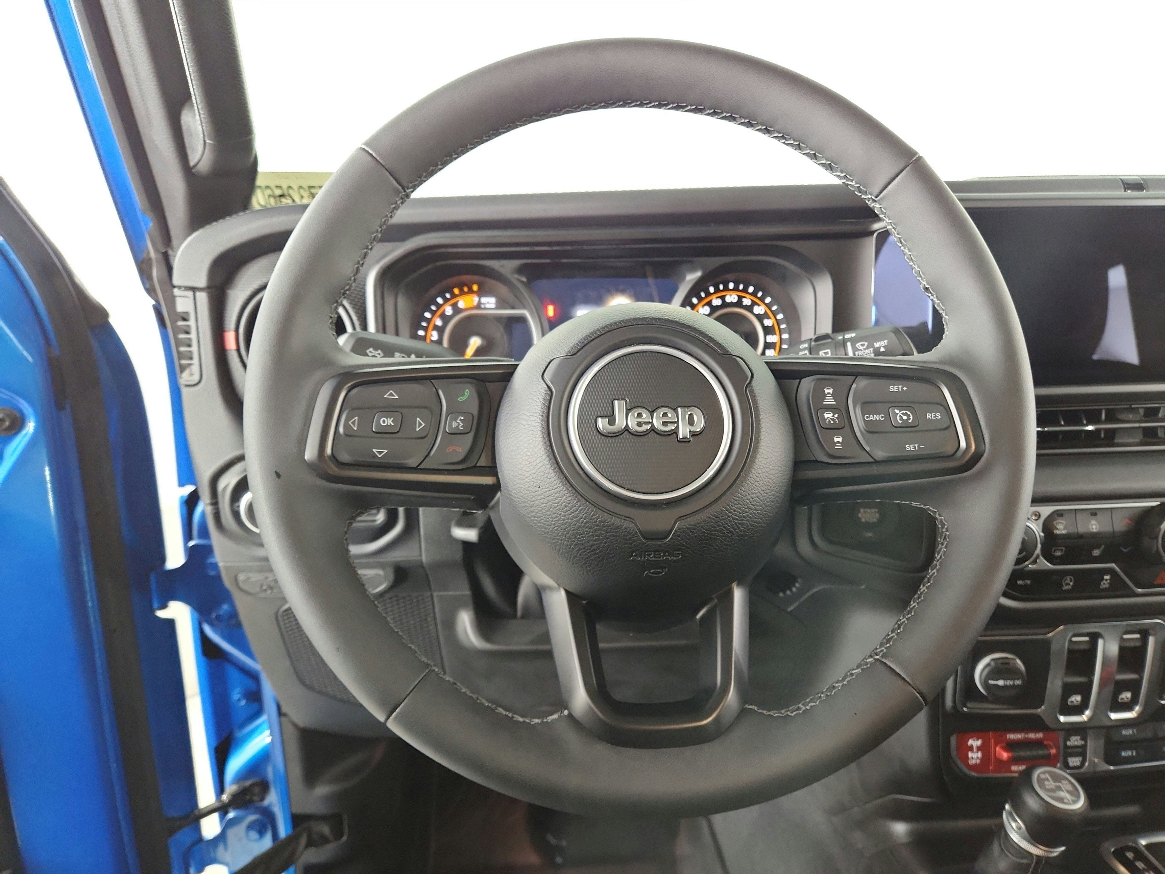 2025 Jeep Wrangler 2-Door Rubicon 4x4