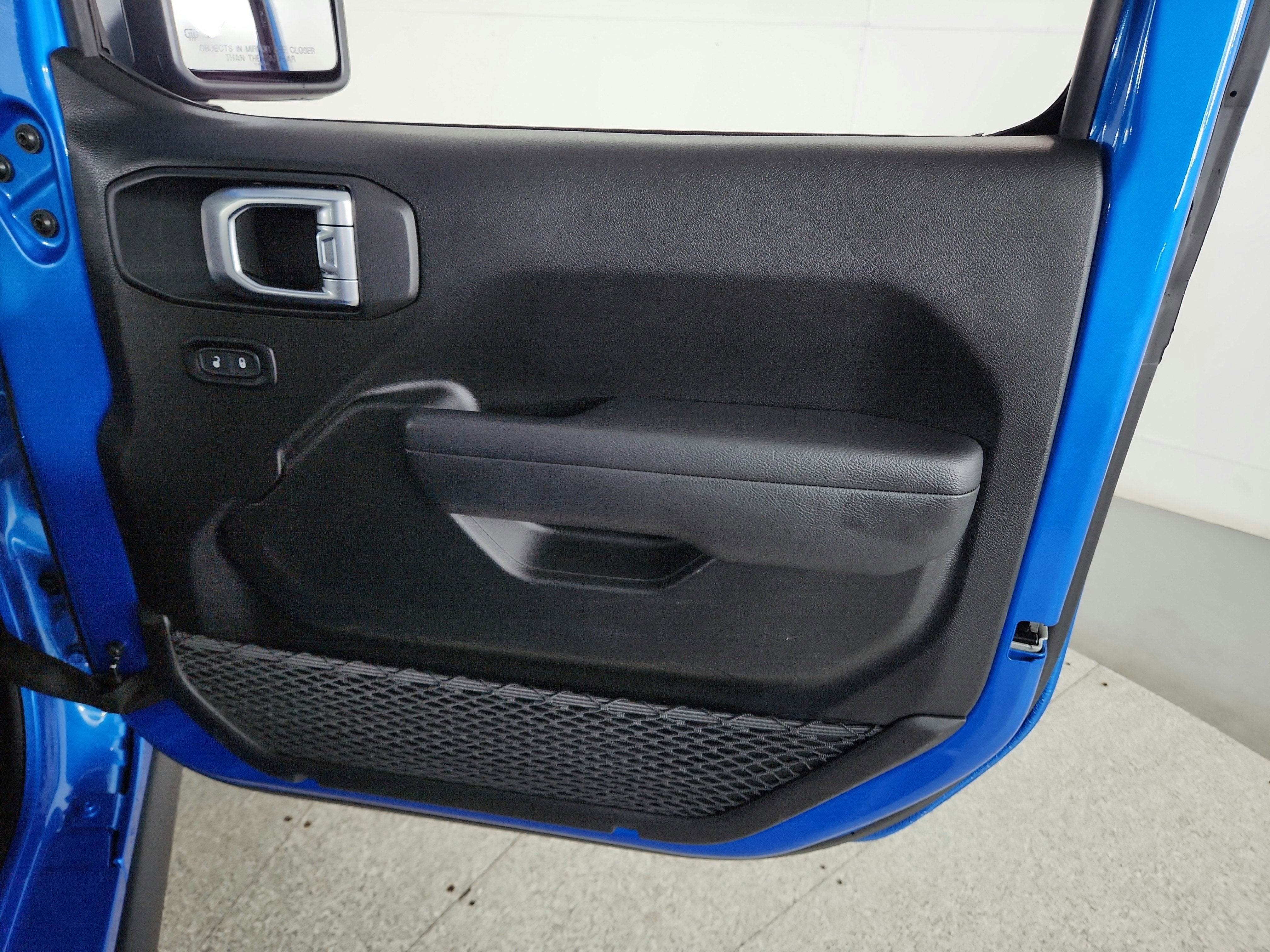 2025 Jeep Wrangler 2-Door Rubicon 4x4