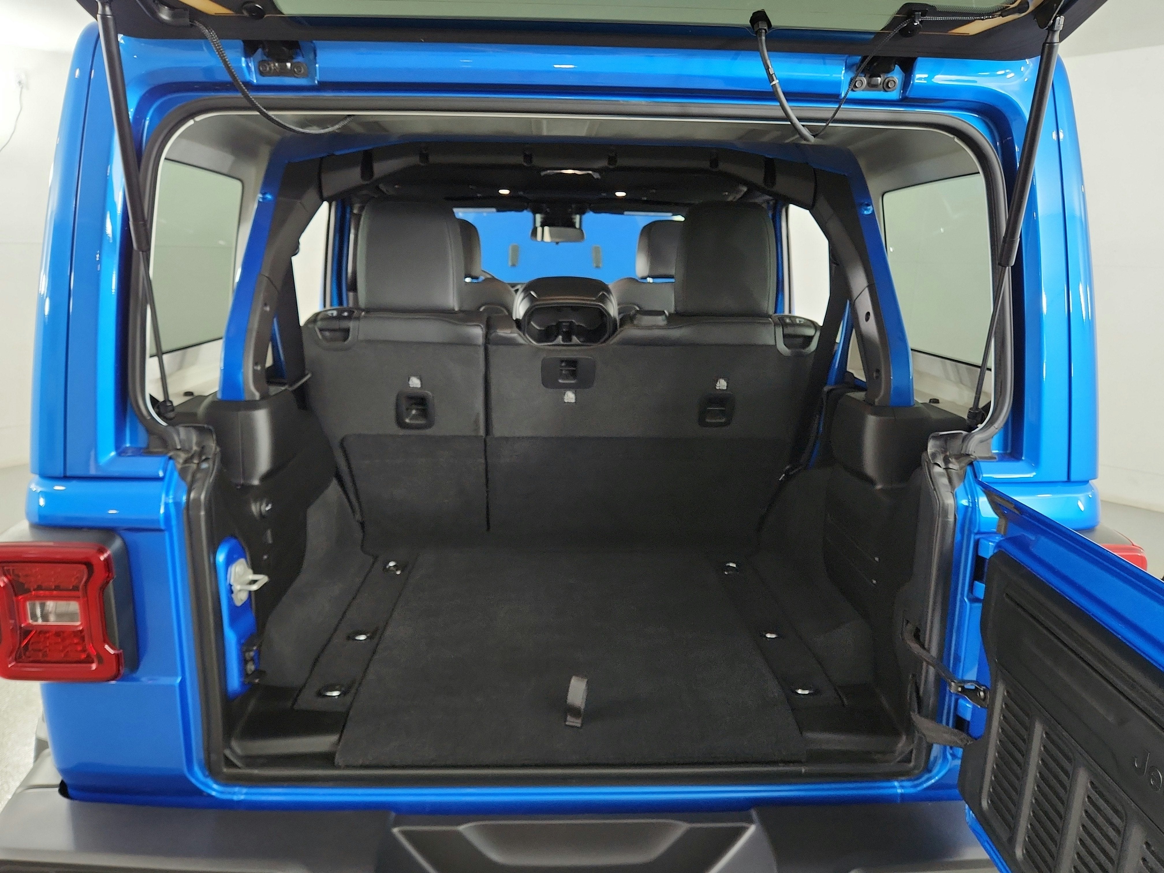 2024 Jeep Wrangler 4-Door Sahara 4x4