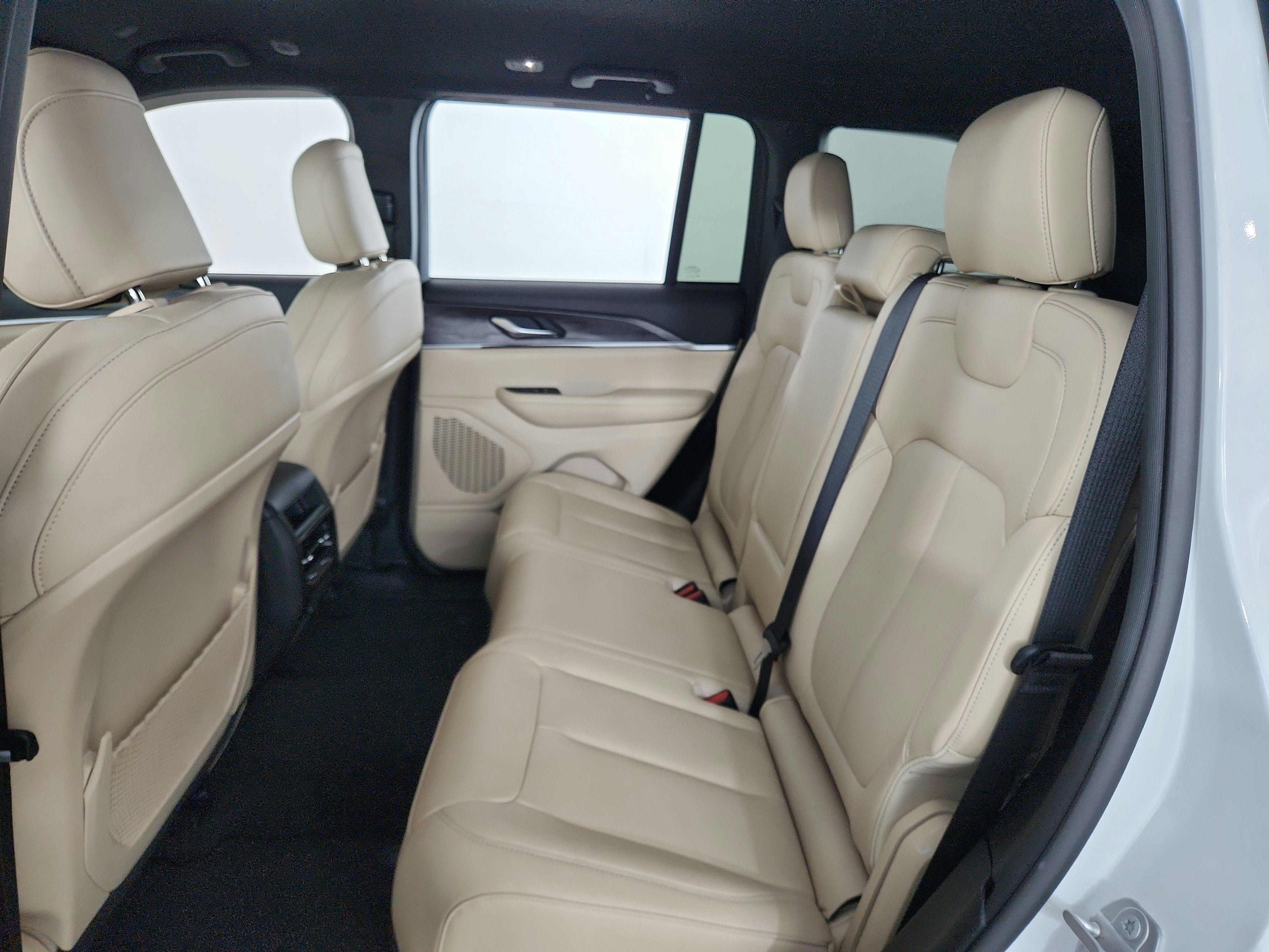 2023 Jeep Grand Cherokee Limited 4x2