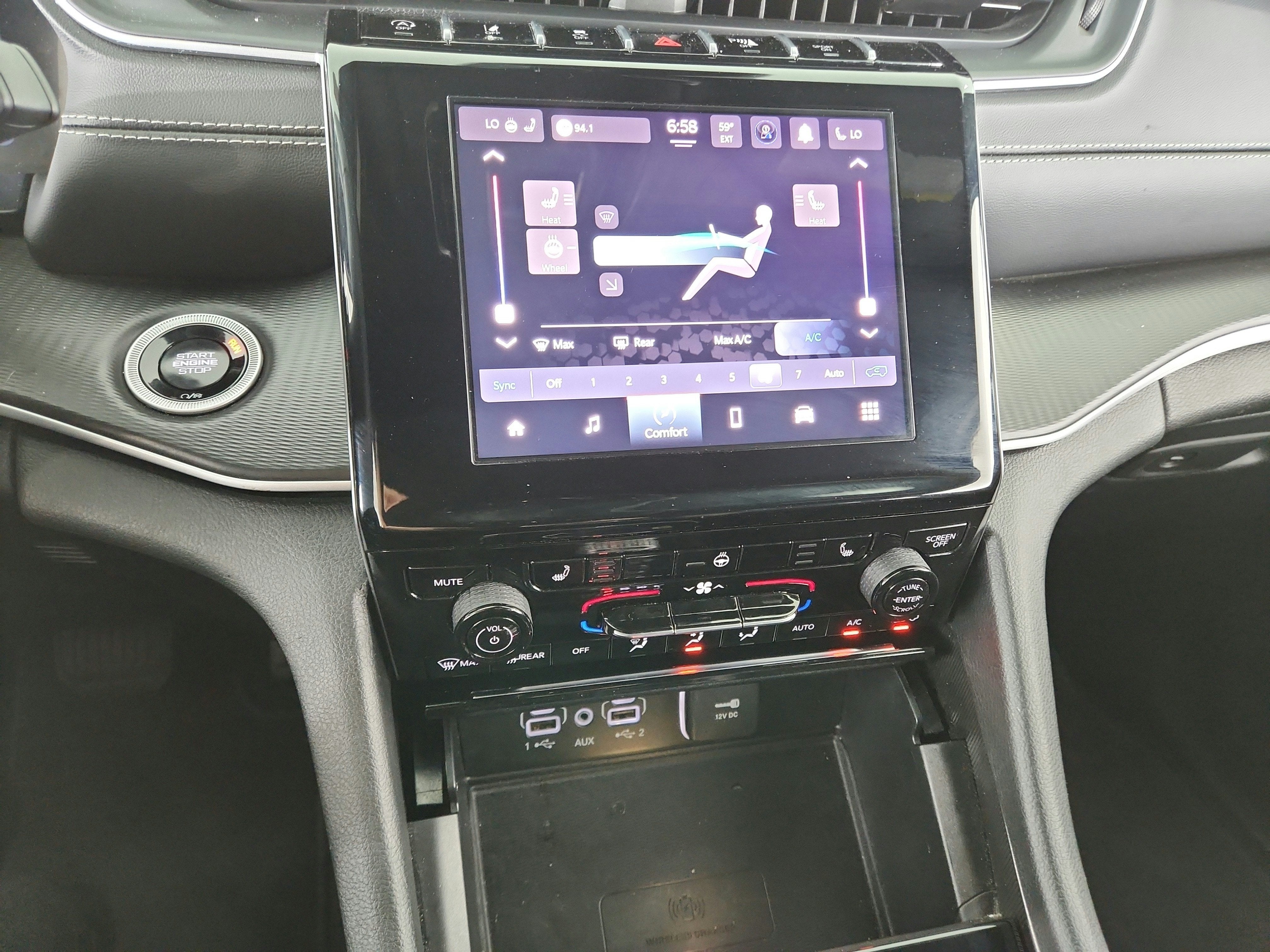 2025 Jeep Grand Cherokee Altitude 4x4