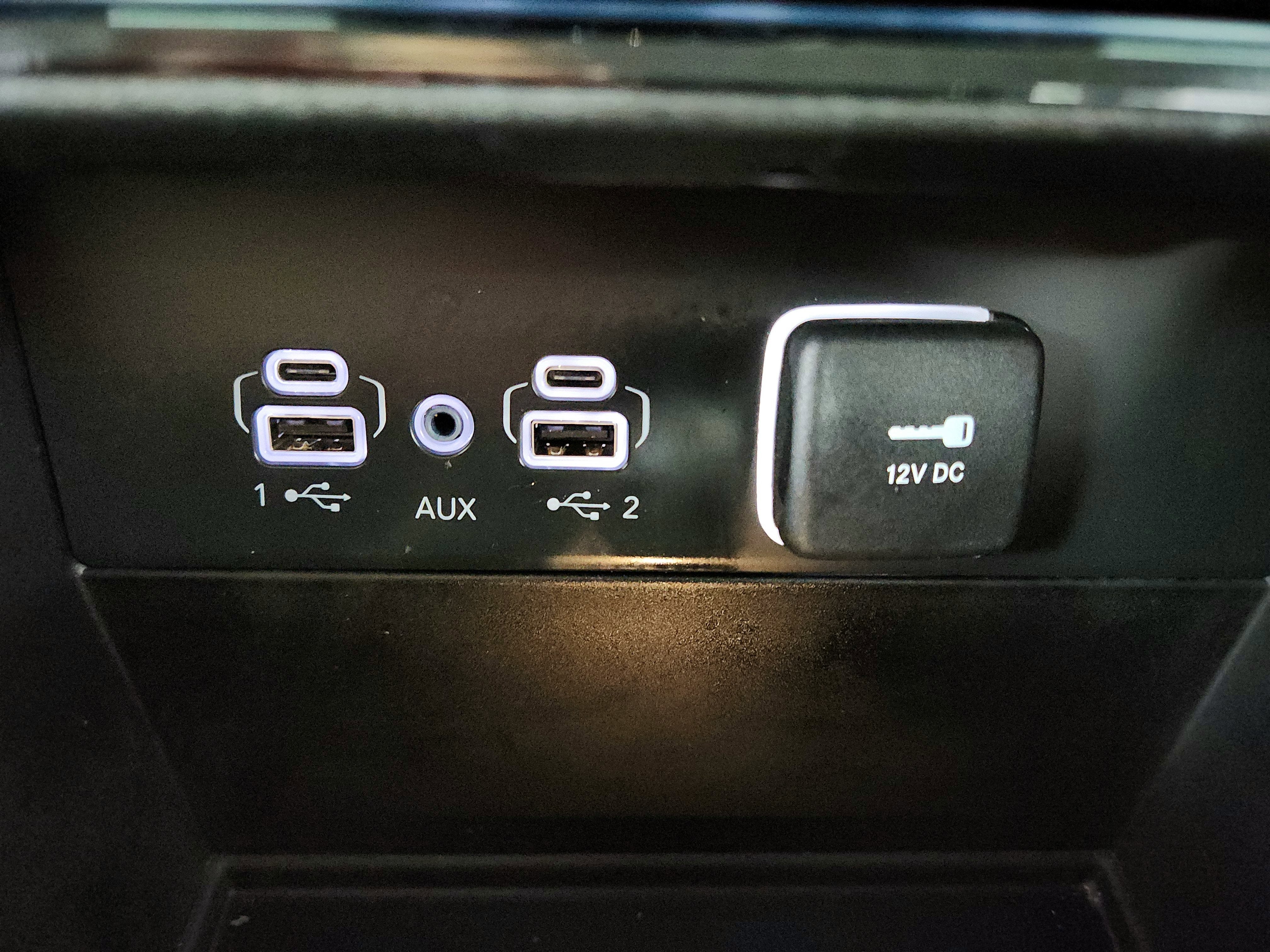 2023 Jeep Grand Cherokee Laredo 4x4