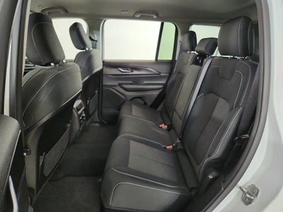 2023 Jeep Grand Cherokee Laredo 4x4