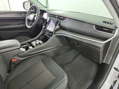 2023 Jeep Grand Cherokee Laredo 4x4