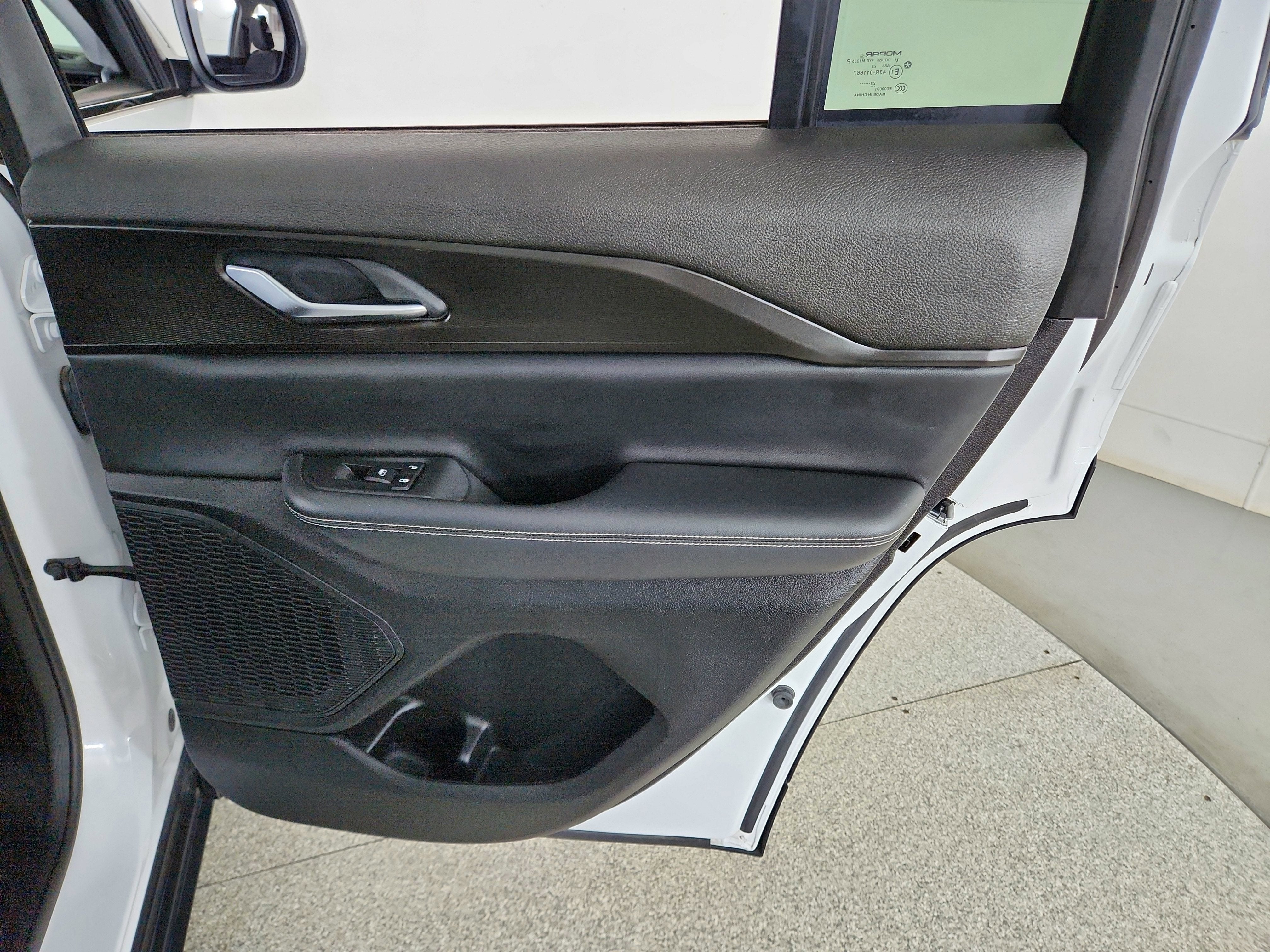 2023 Jeep Grand Cherokee Laredo 4x4
