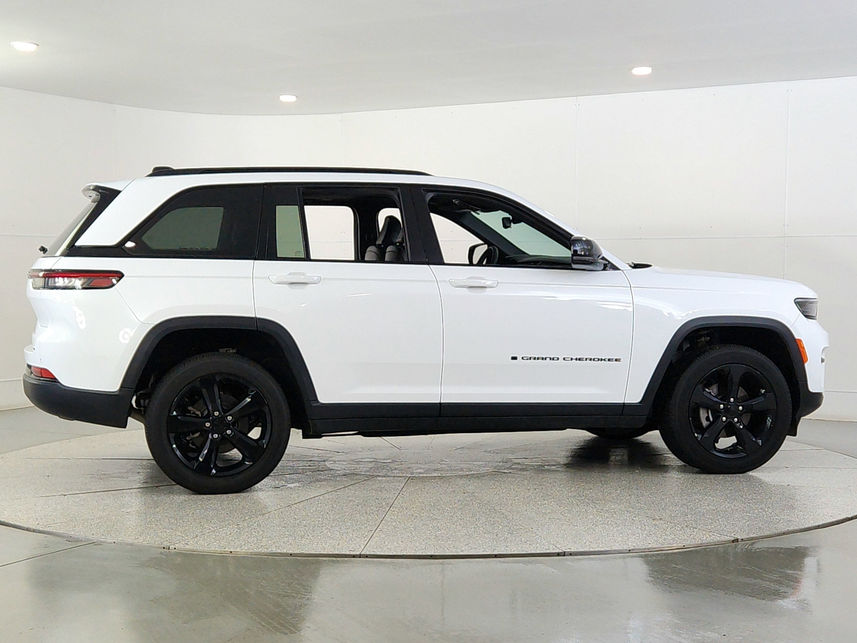 2023 Jeep Grand Cherokee Altitude 4x4