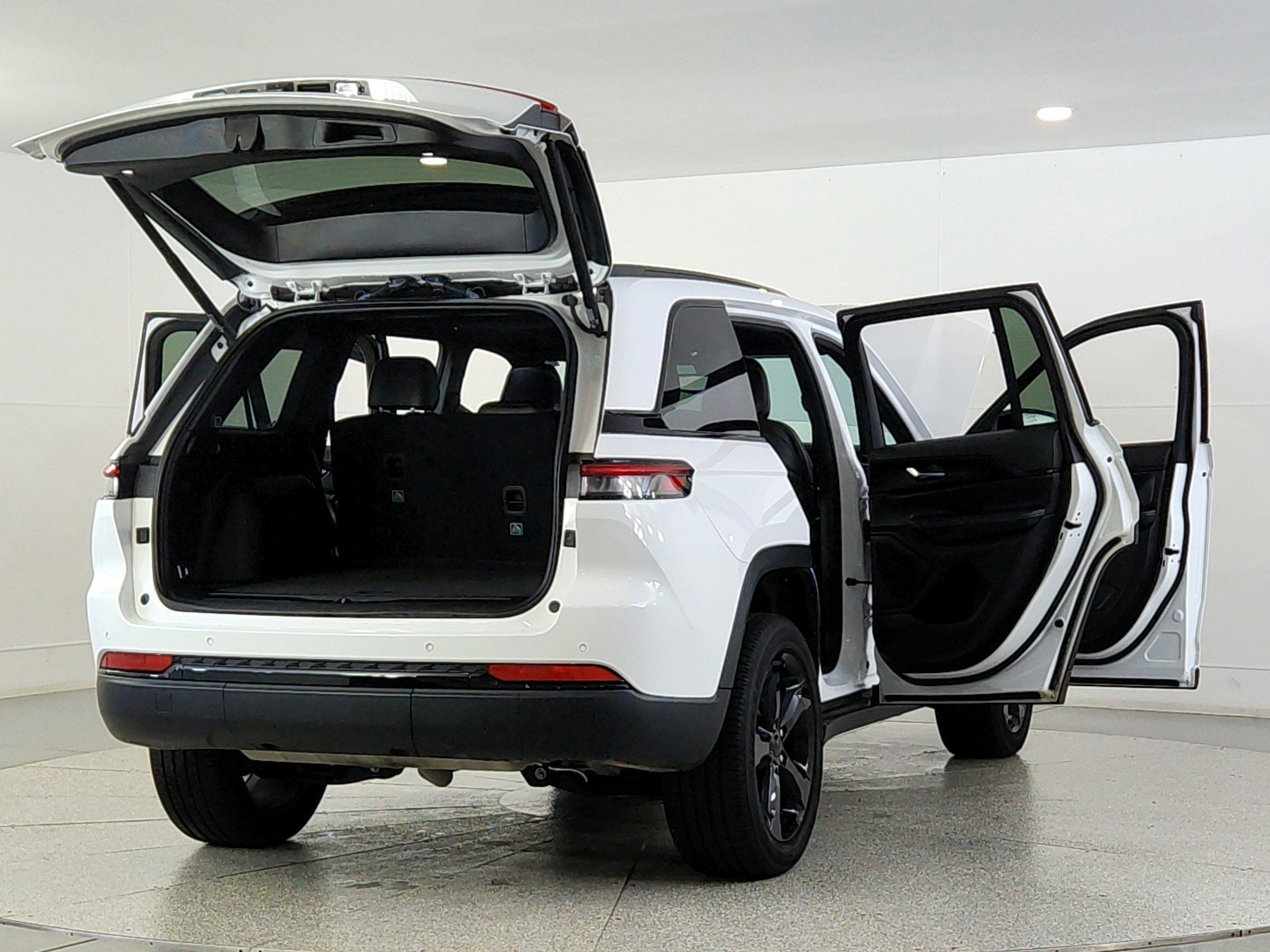 2023 Jeep Grand Cherokee Altitude 4x4