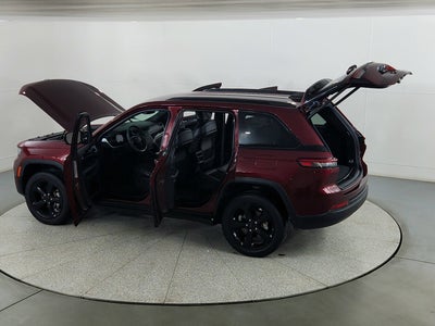 2023 Jeep Grand Cherokee Altitude 4x4