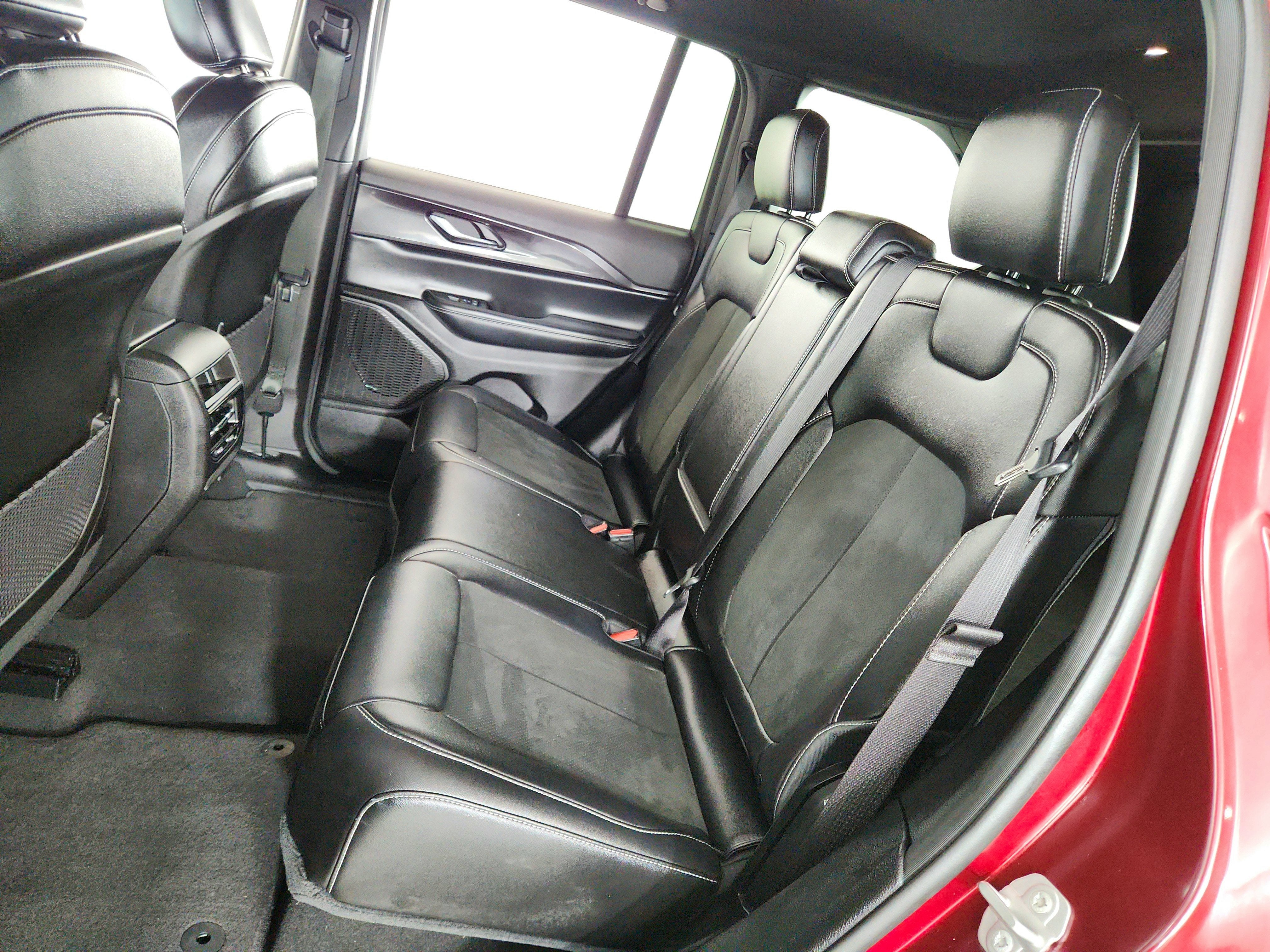 2023 Jeep Grand Cherokee Altitude 4x4