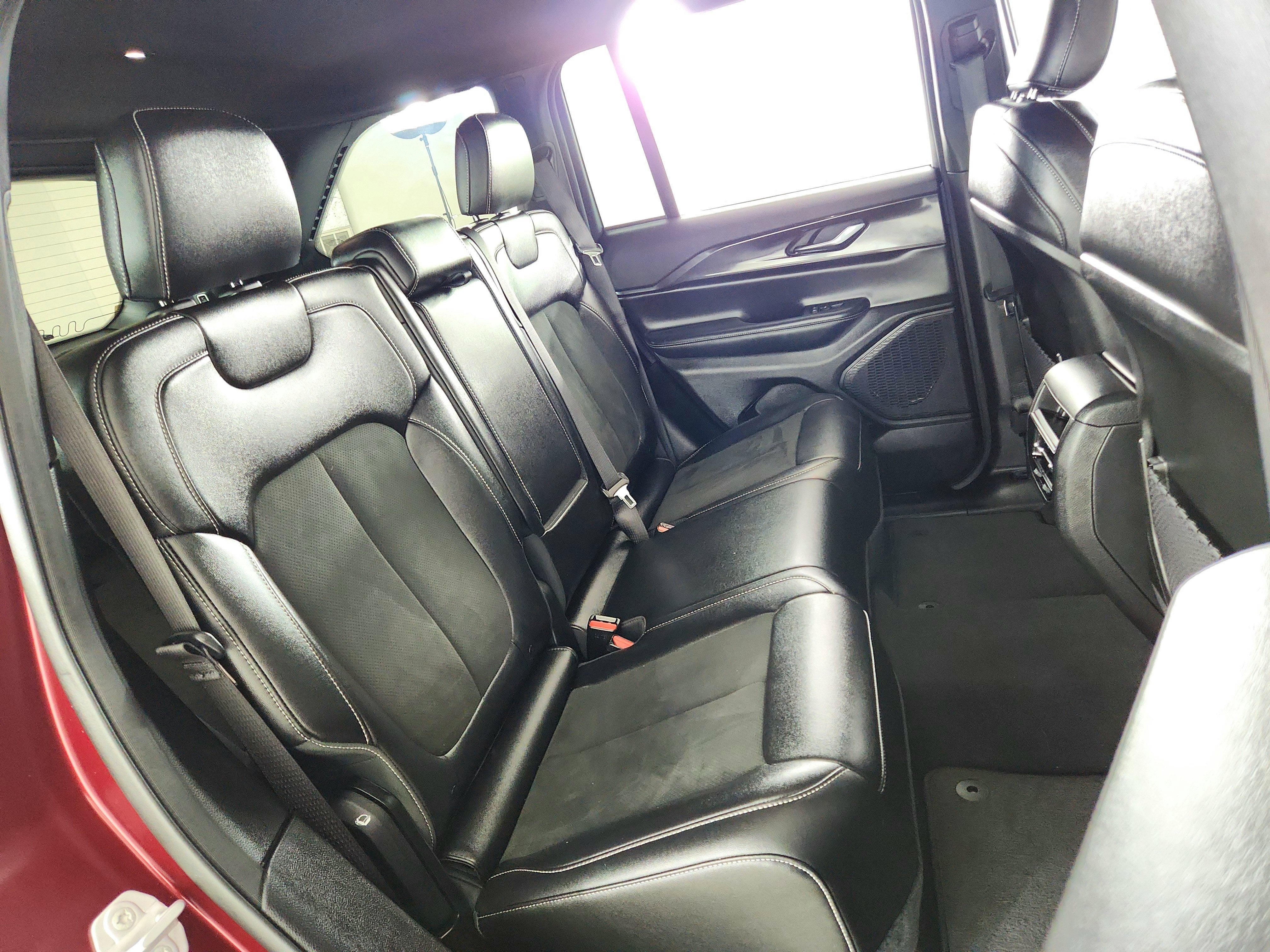 2023 Jeep Grand Cherokee Altitude 4x4