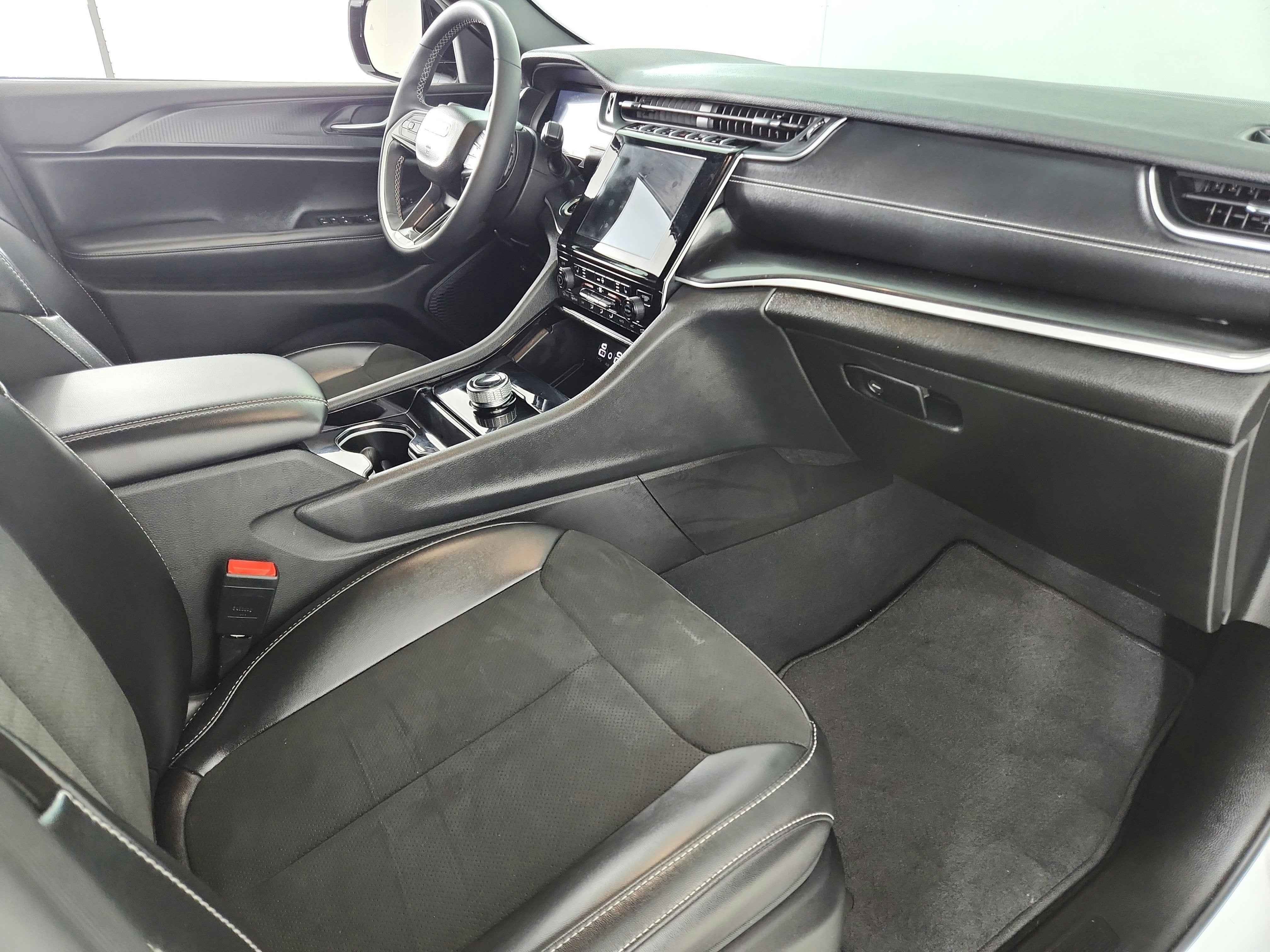 2023 Jeep Grand Cherokee Altitude 4x4