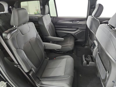 2024 Jeep Grand Cherokee L Laredo 4x2