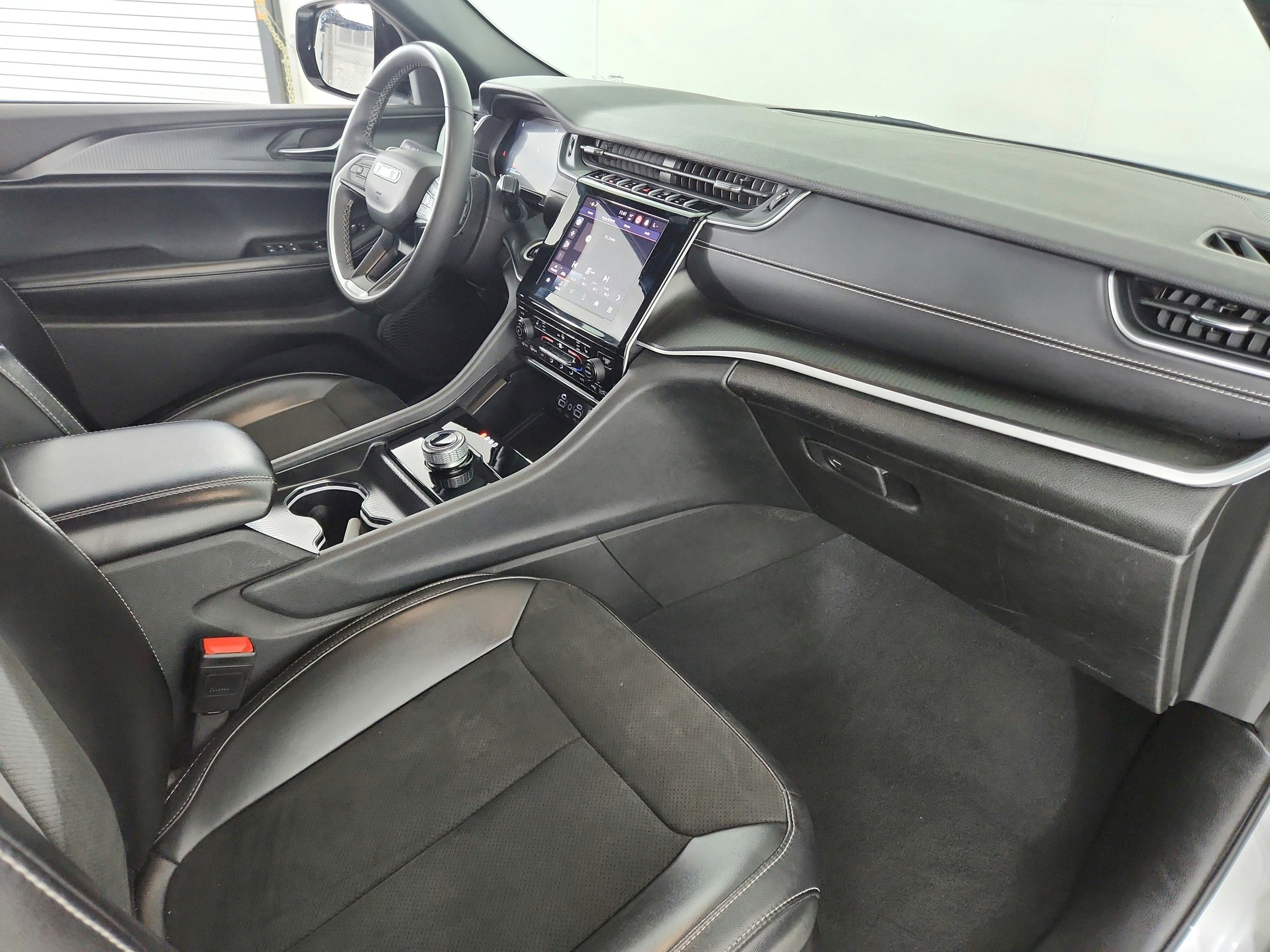 2024 Jeep Grand Cherokee L Altitude 4x4