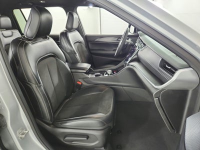 2024 Jeep Grand Cherokee L Altitude 4x4
