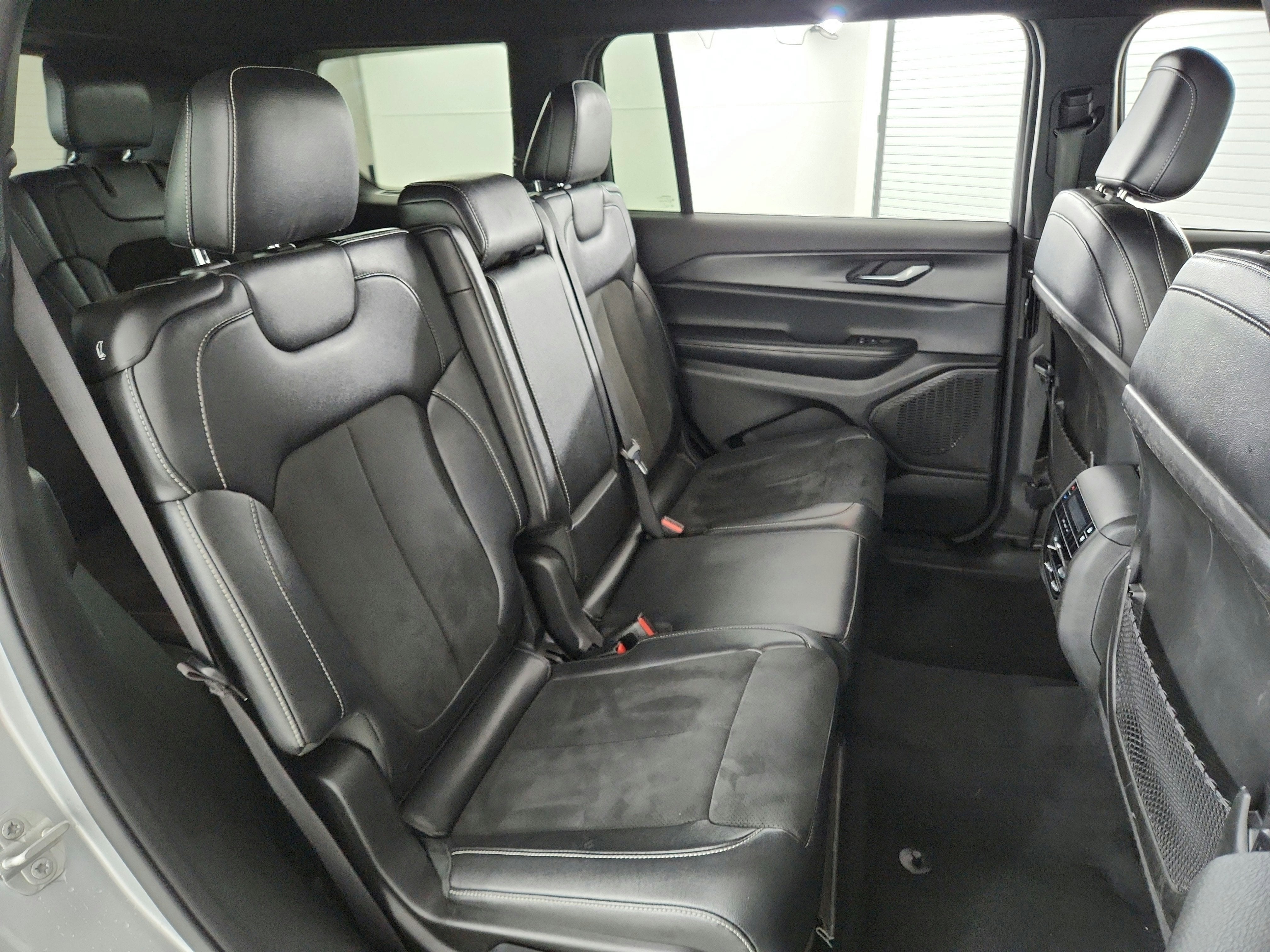 2024 Jeep Grand Cherokee L Altitude 4x4