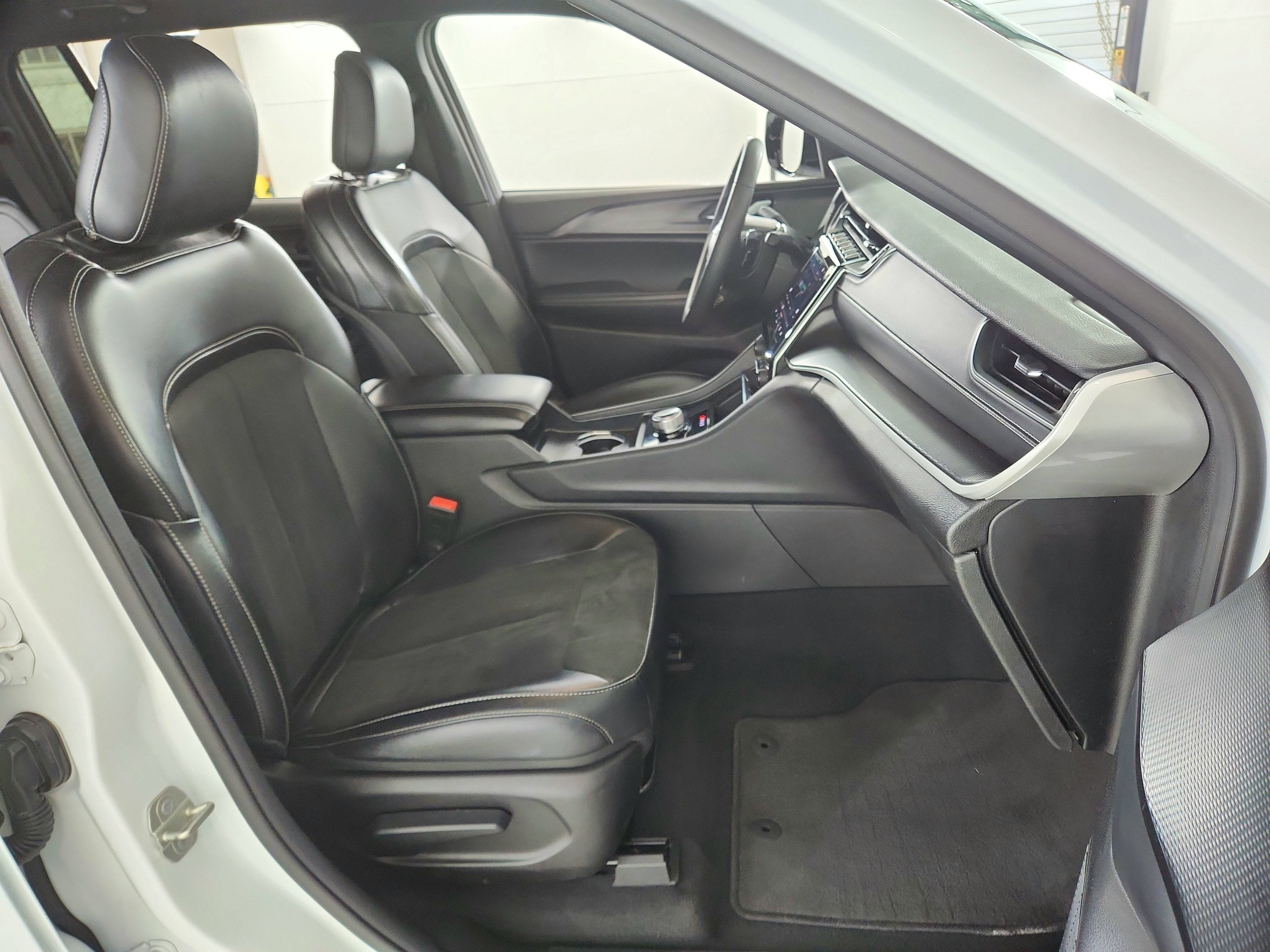 2024 Jeep Grand Cherokee L Altitude 4x4