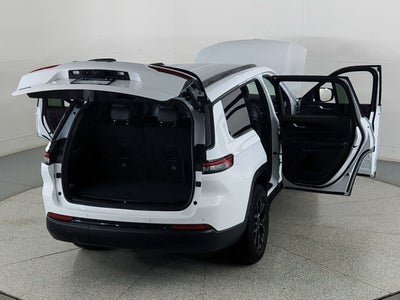 2024 Jeep Grand Cherokee L Altitude 4x4