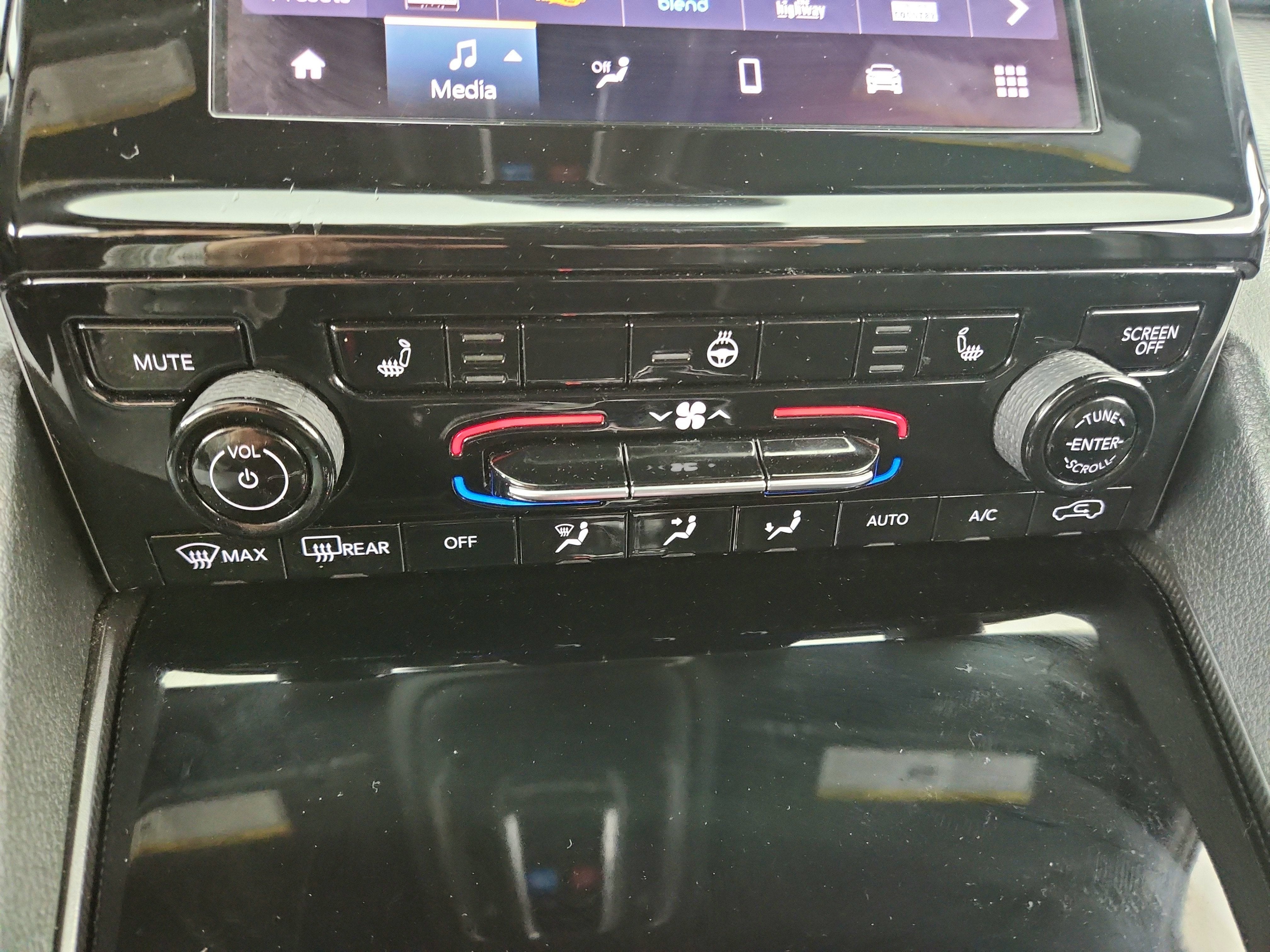 2024 Jeep Grand Cherokee L Altitude 4x4