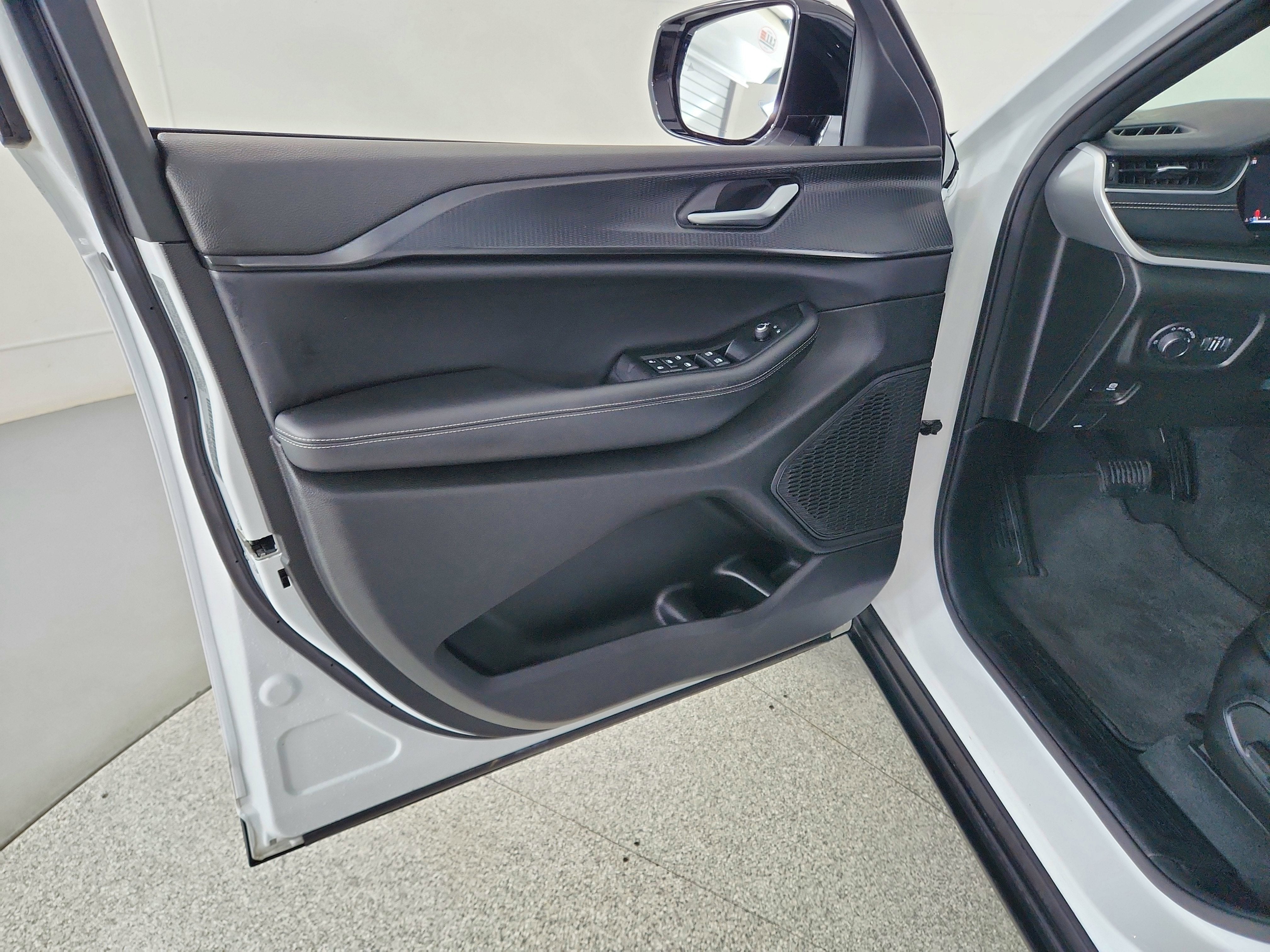 2024 Jeep Grand Cherokee L Altitude 4x4