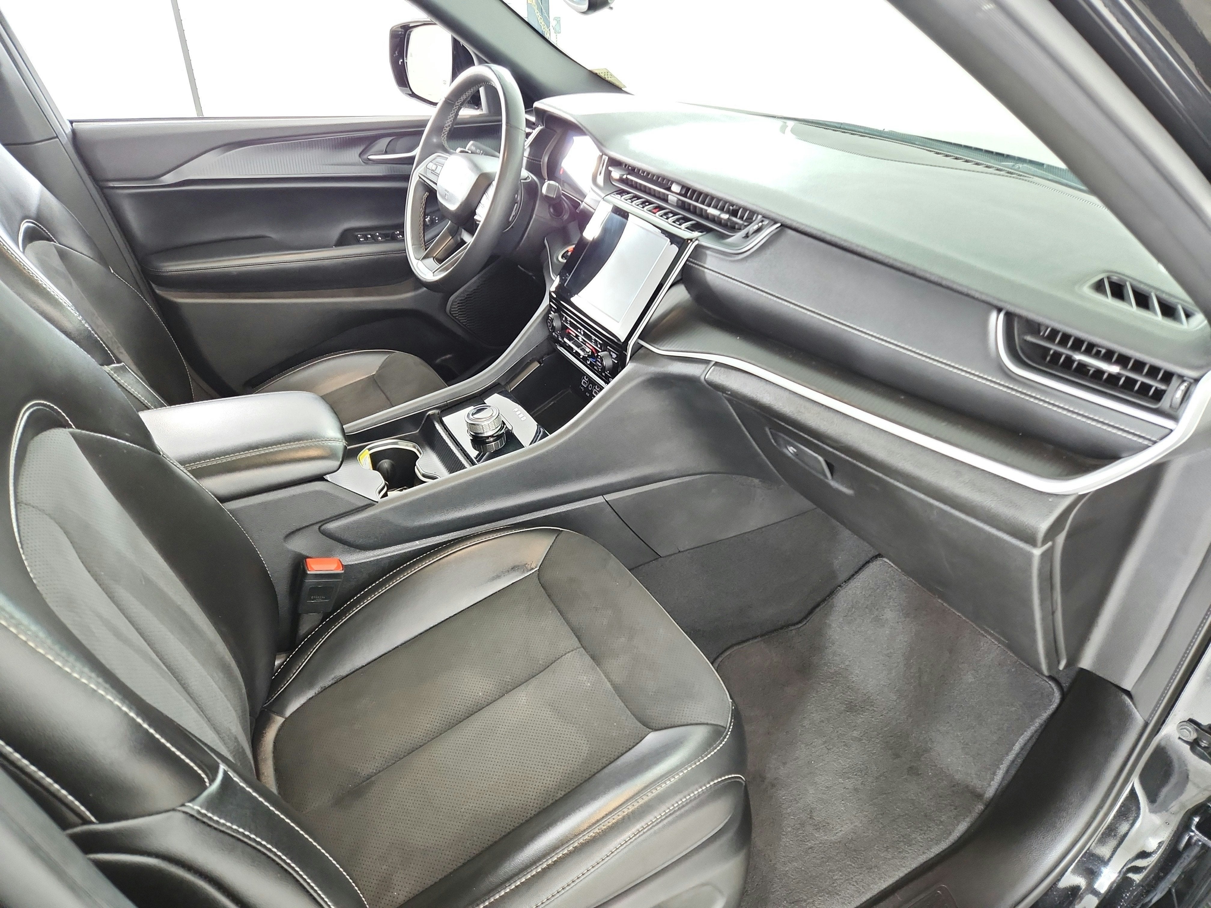 2024 Jeep Grand Cherokee L Altitude X 4x4