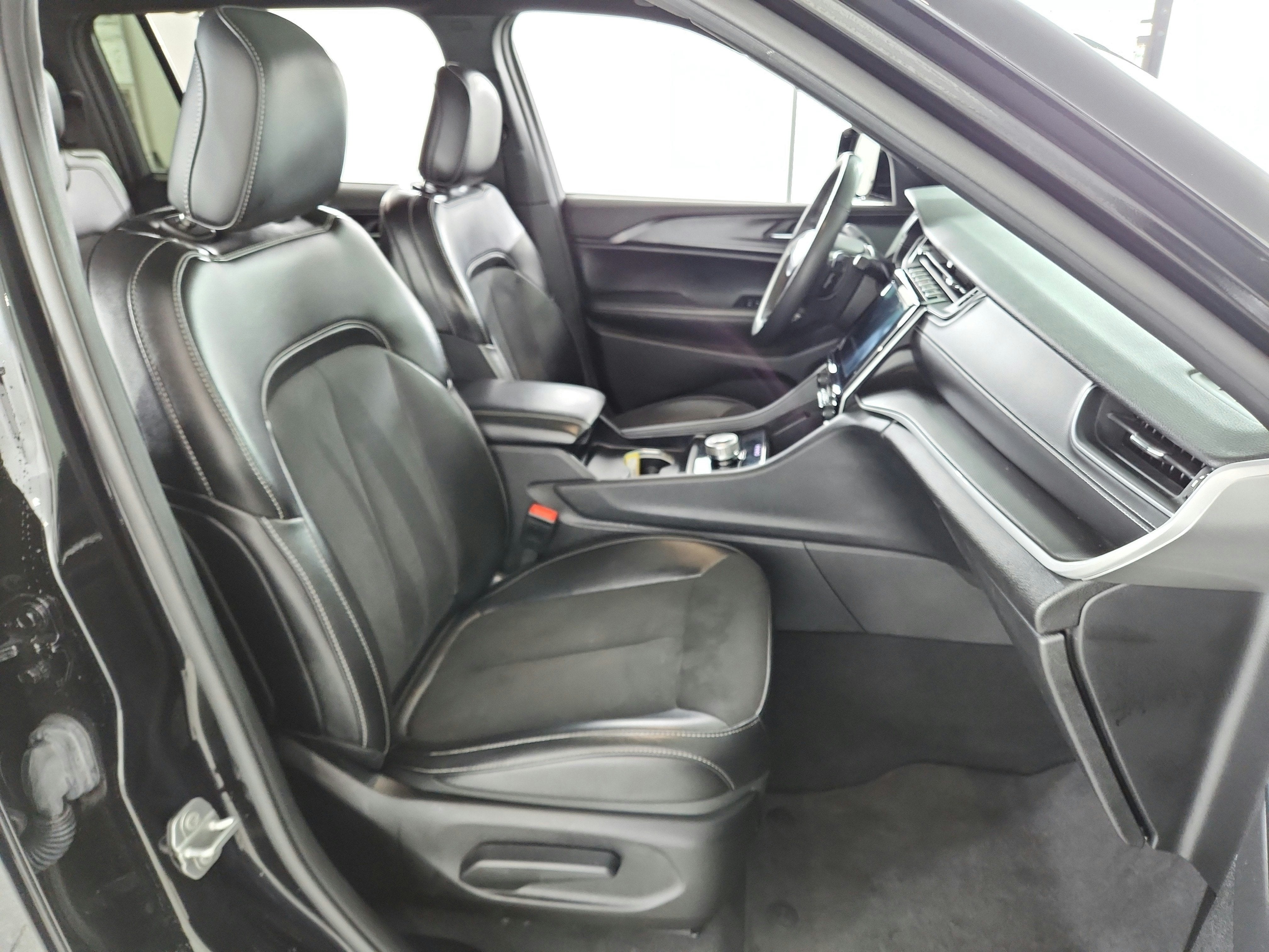 2024 Jeep Grand Cherokee L Altitude X 4x4