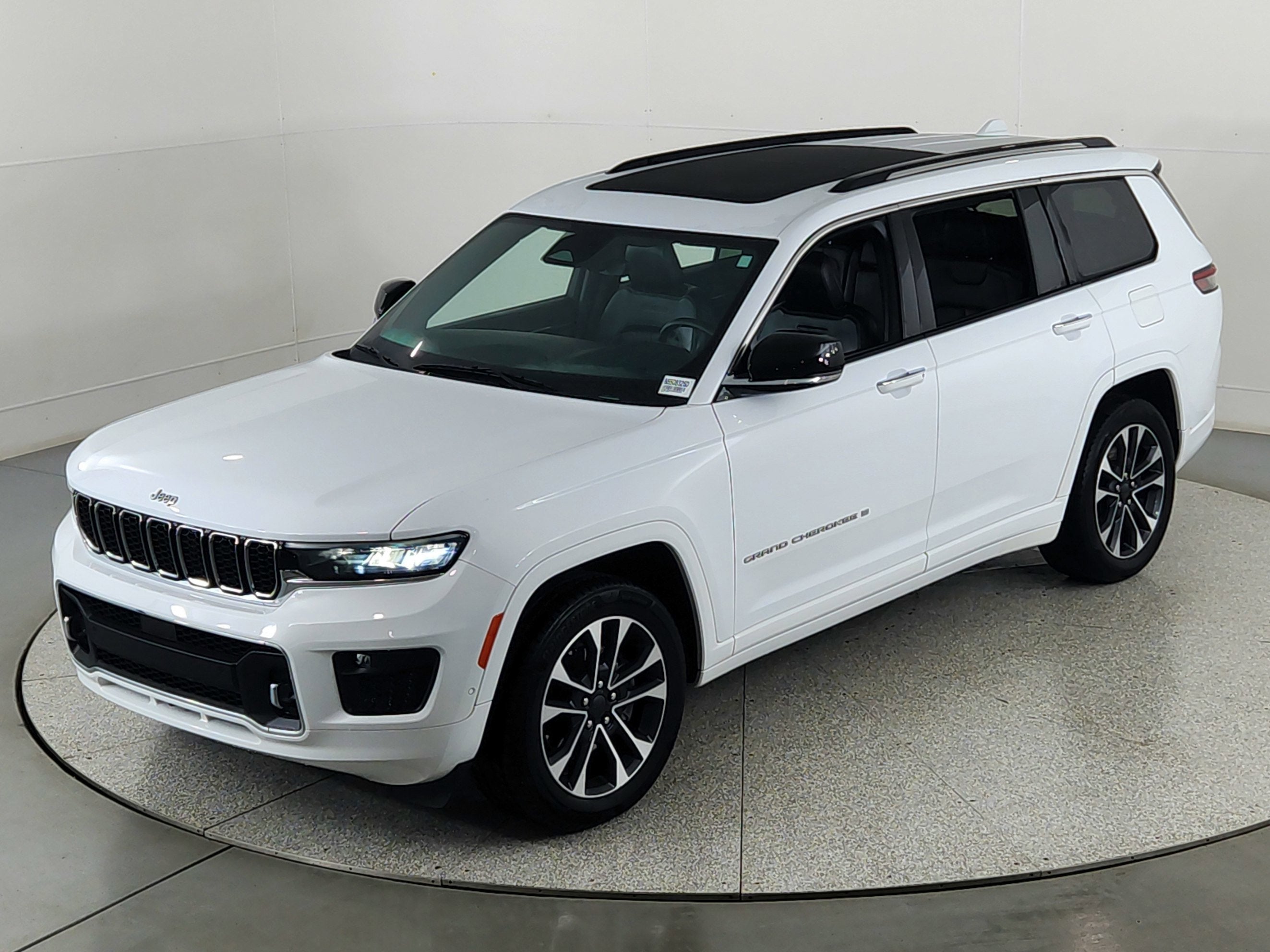 2022 Jeep Grand Cherokee L Overland 4x4