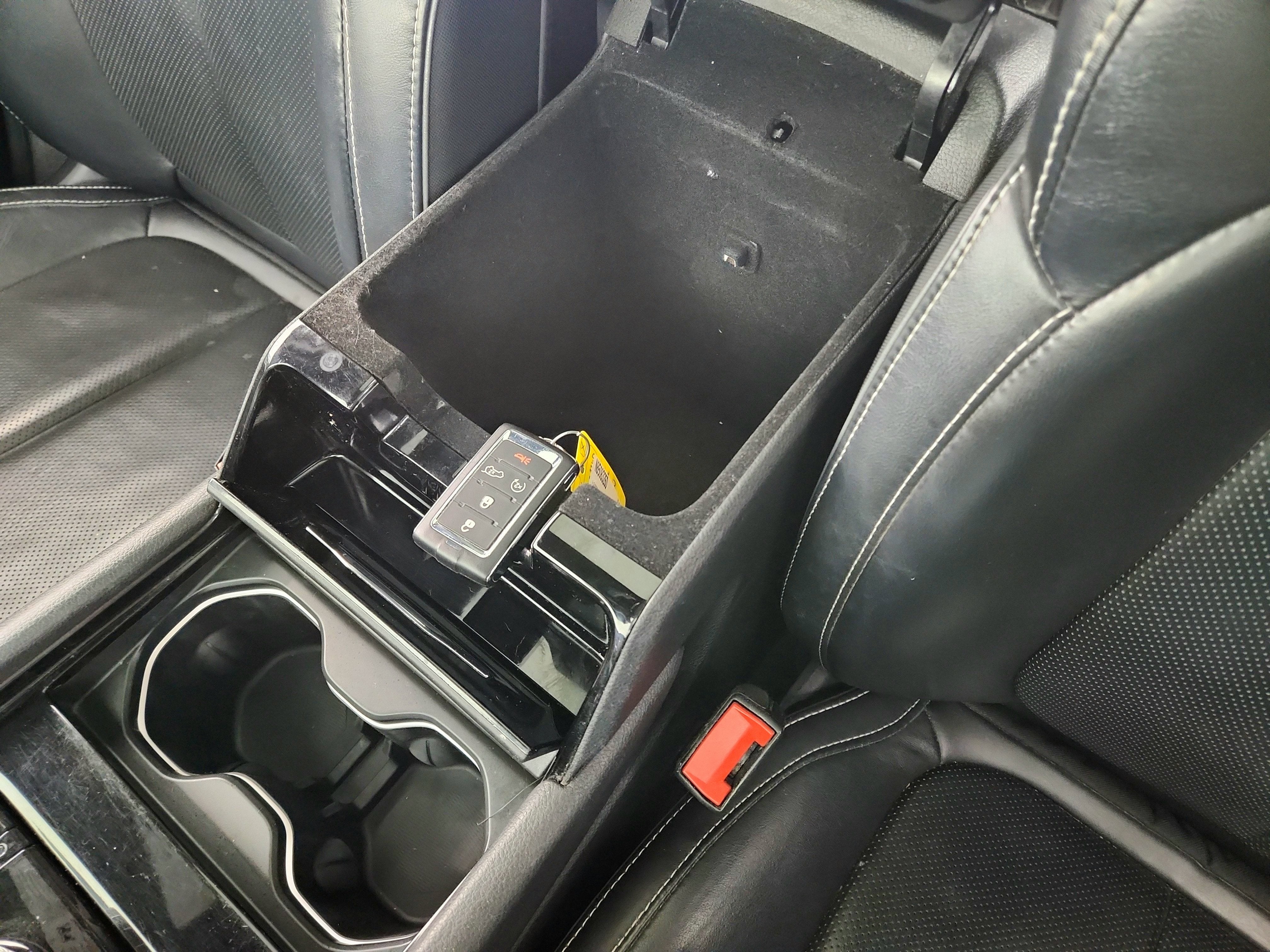 2022 Jeep Grand Cherokee L Overland 4x4