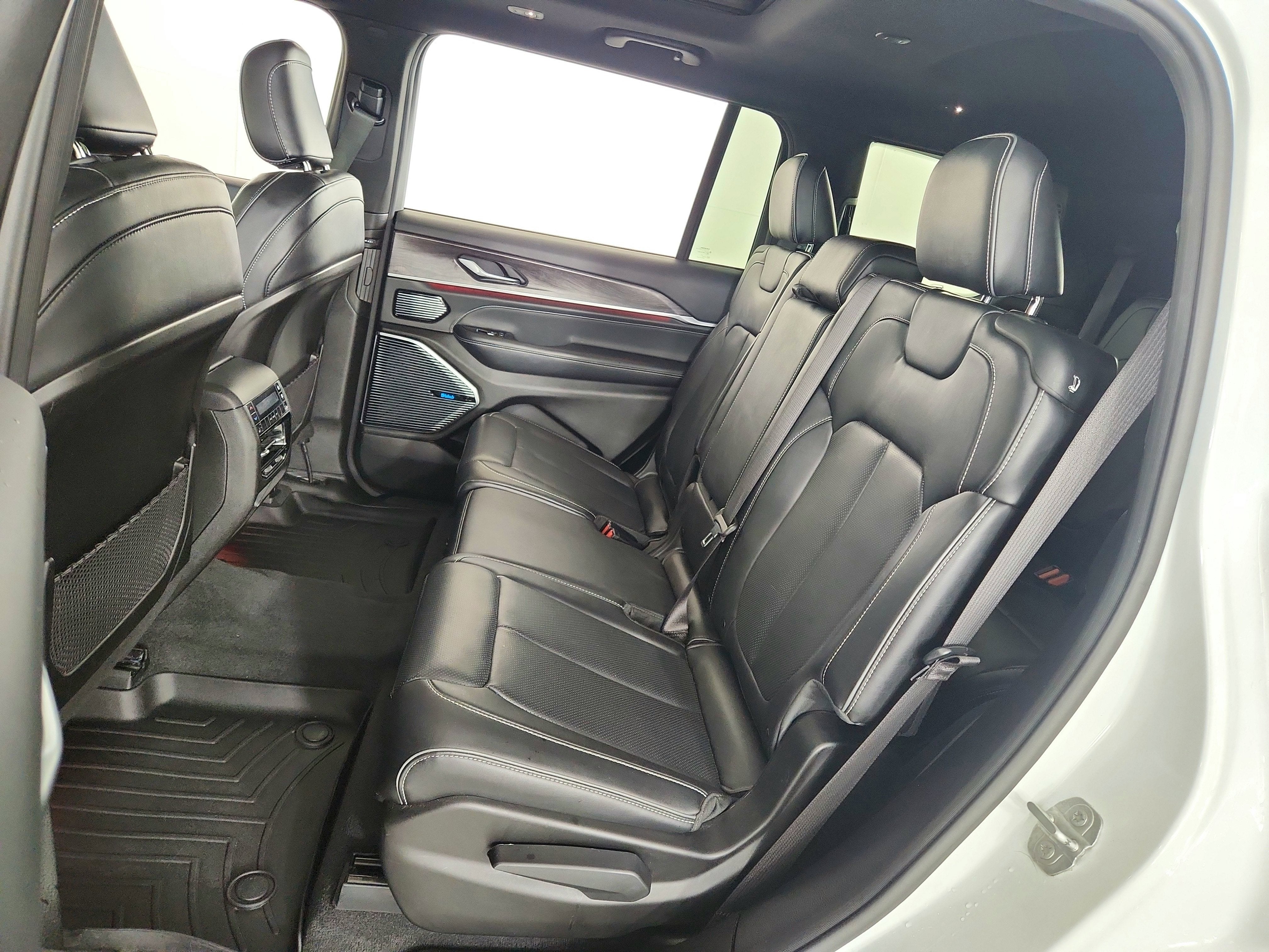 2022 Jeep Grand Cherokee L Overland 4x4