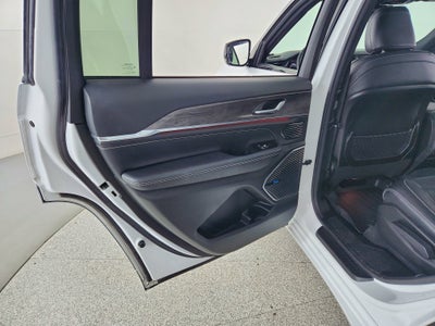 2022 Jeep Grand Cherokee L Overland 4x4