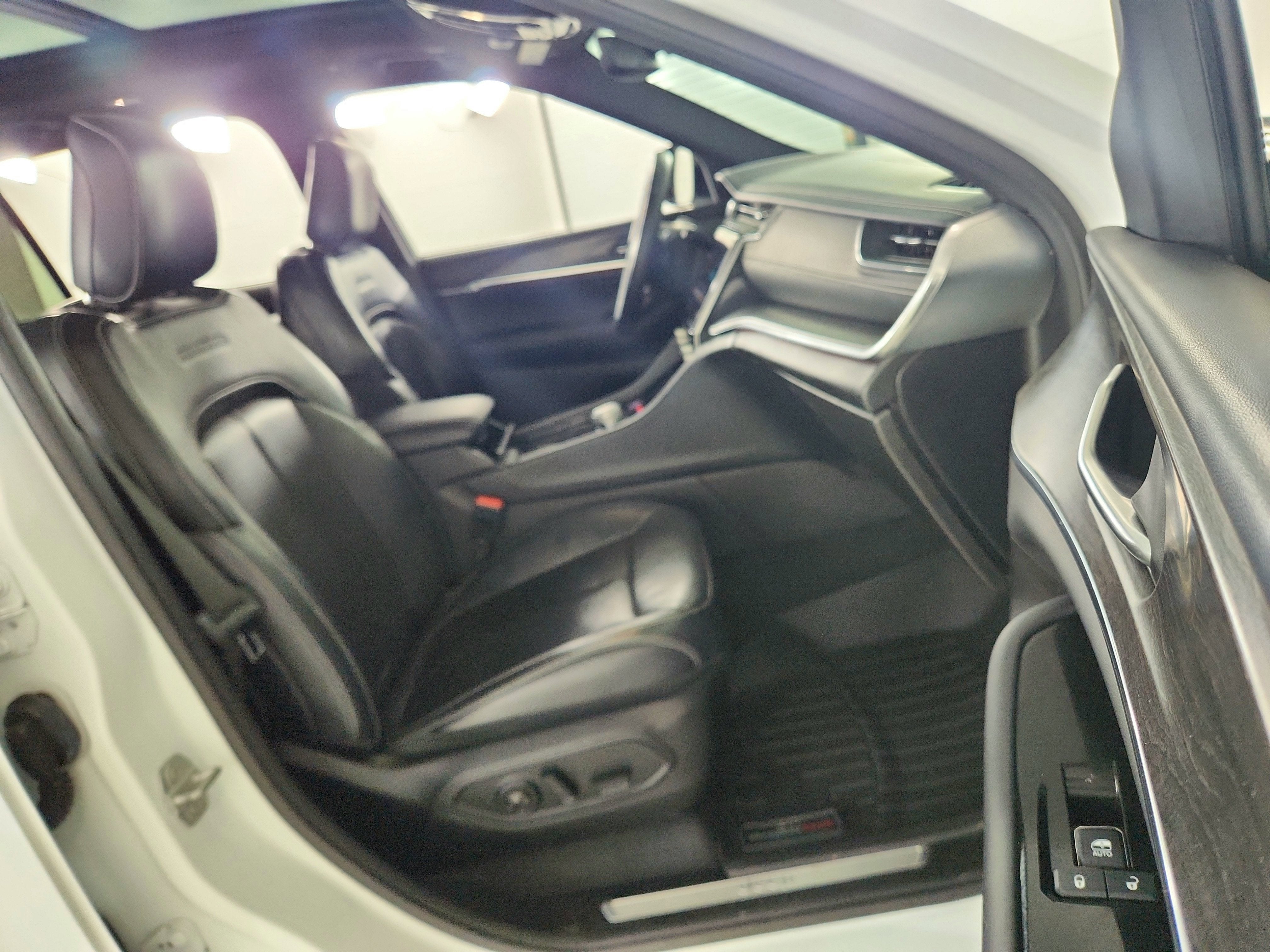 2022 Jeep Grand Cherokee L Overland 4x4