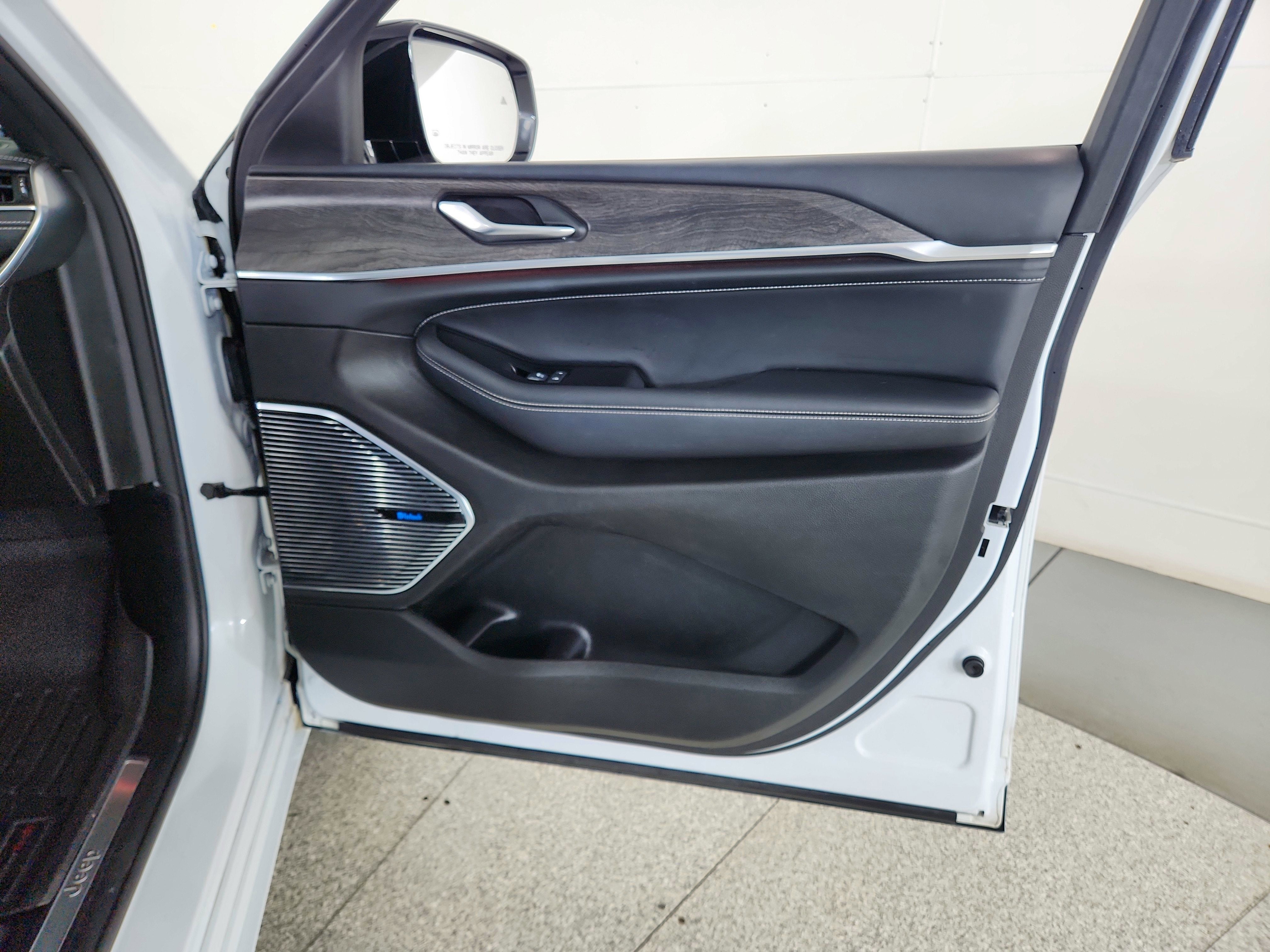 2022 Jeep Grand Cherokee L Overland 4x4