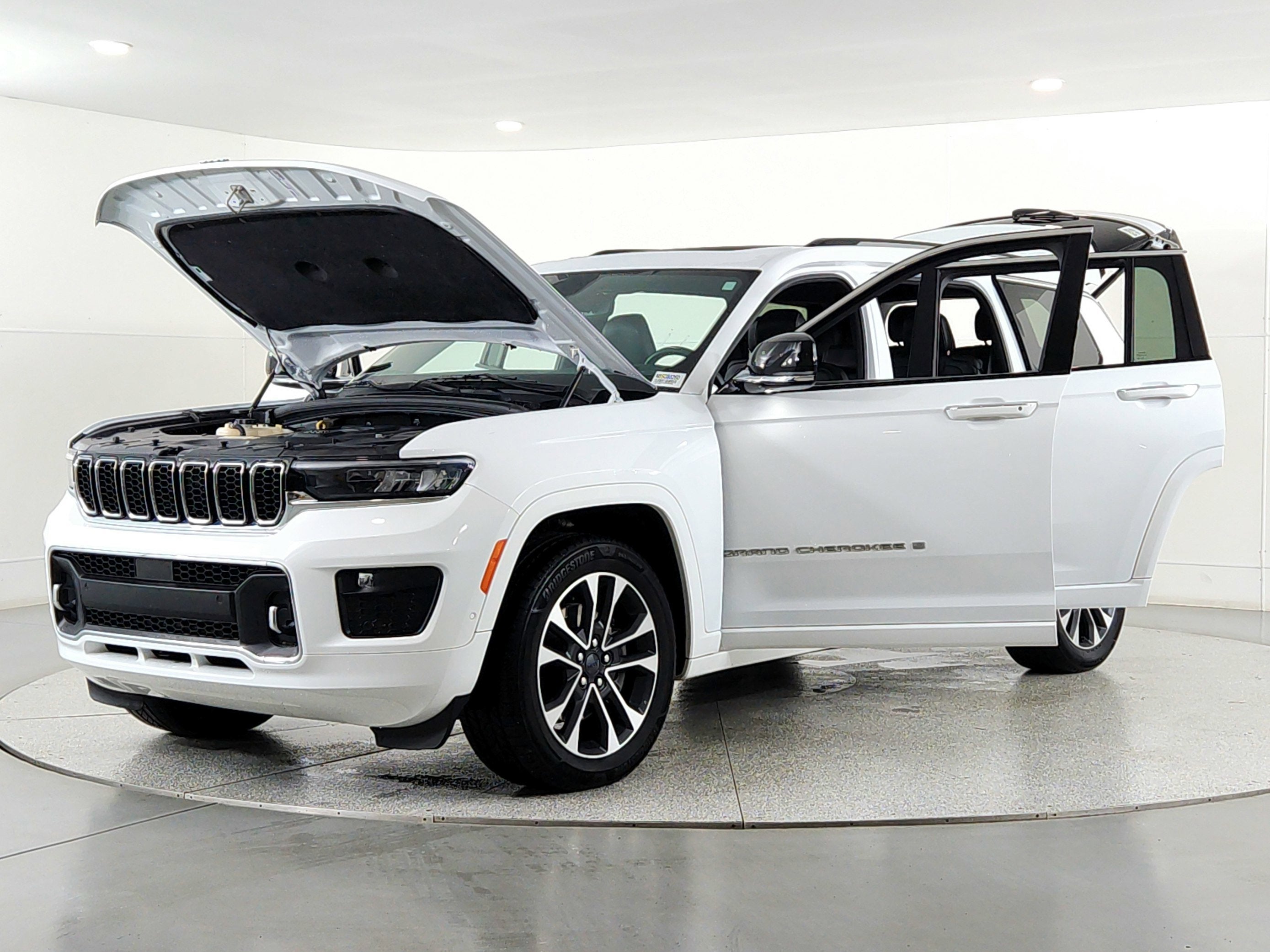 2022 Jeep Grand Cherokee L Overland 4x4