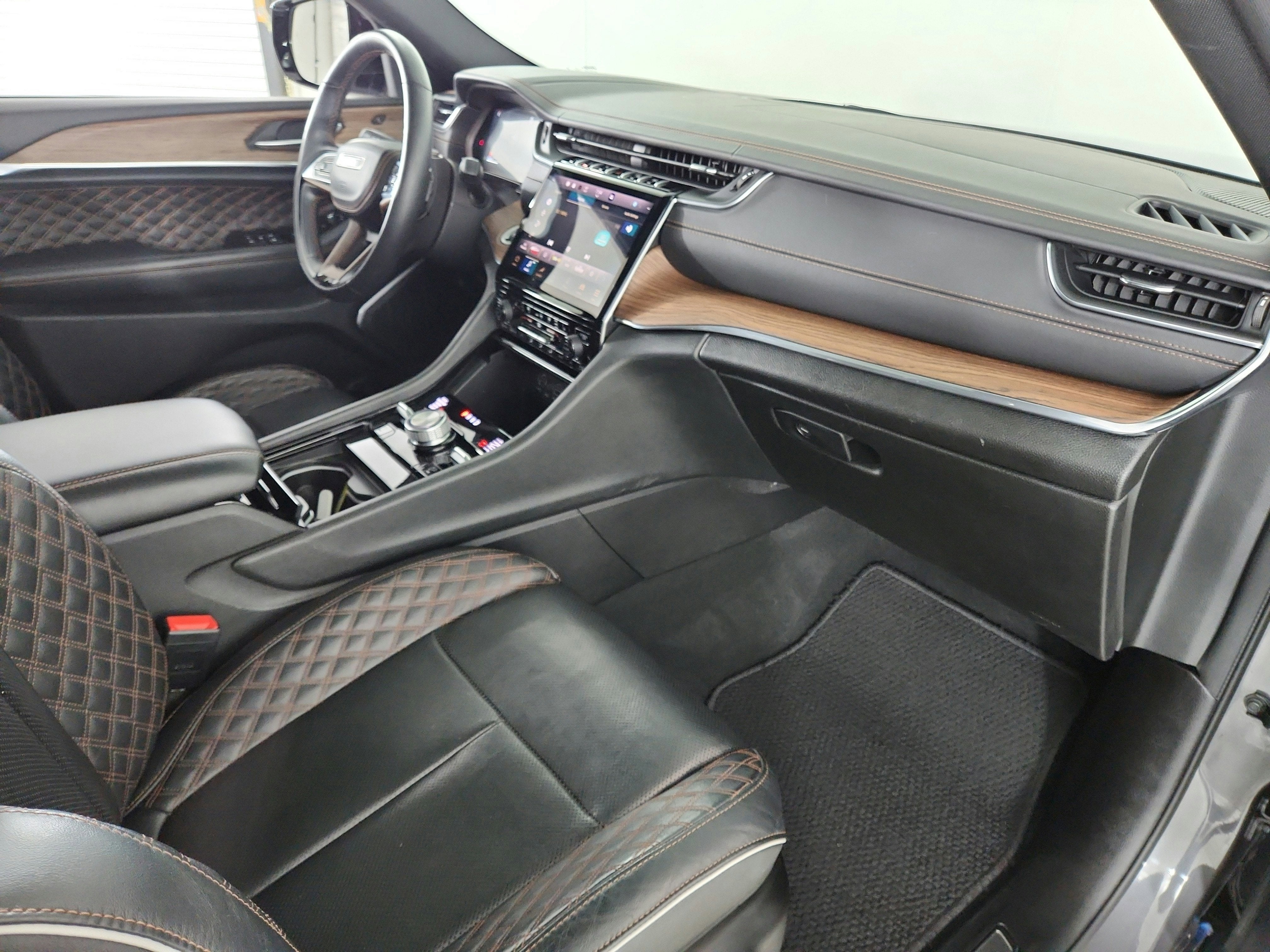 2023 Jeep Grand Cherokee L Summit 4x4