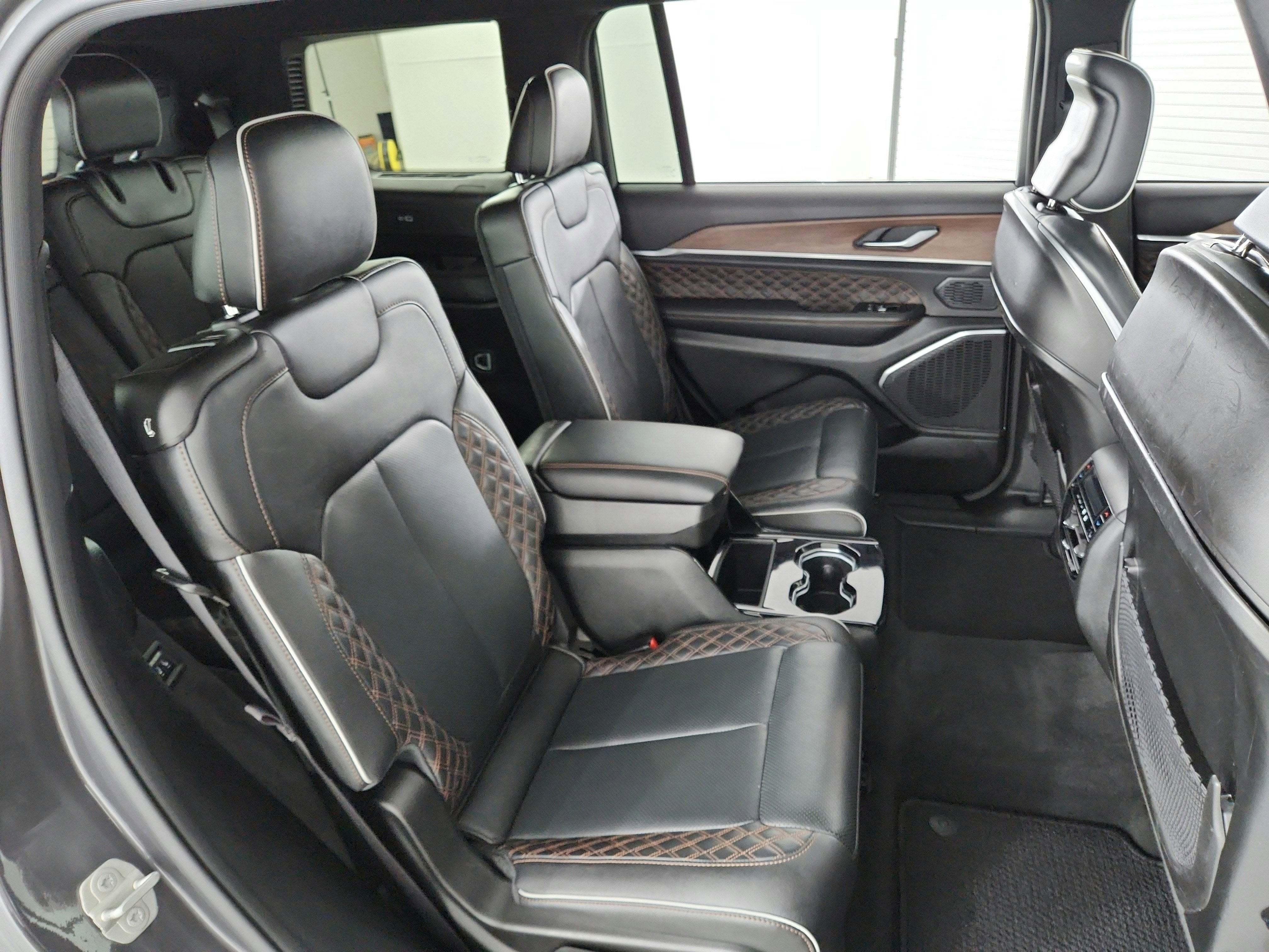 2023 Jeep Grand Cherokee L Summit 4x4