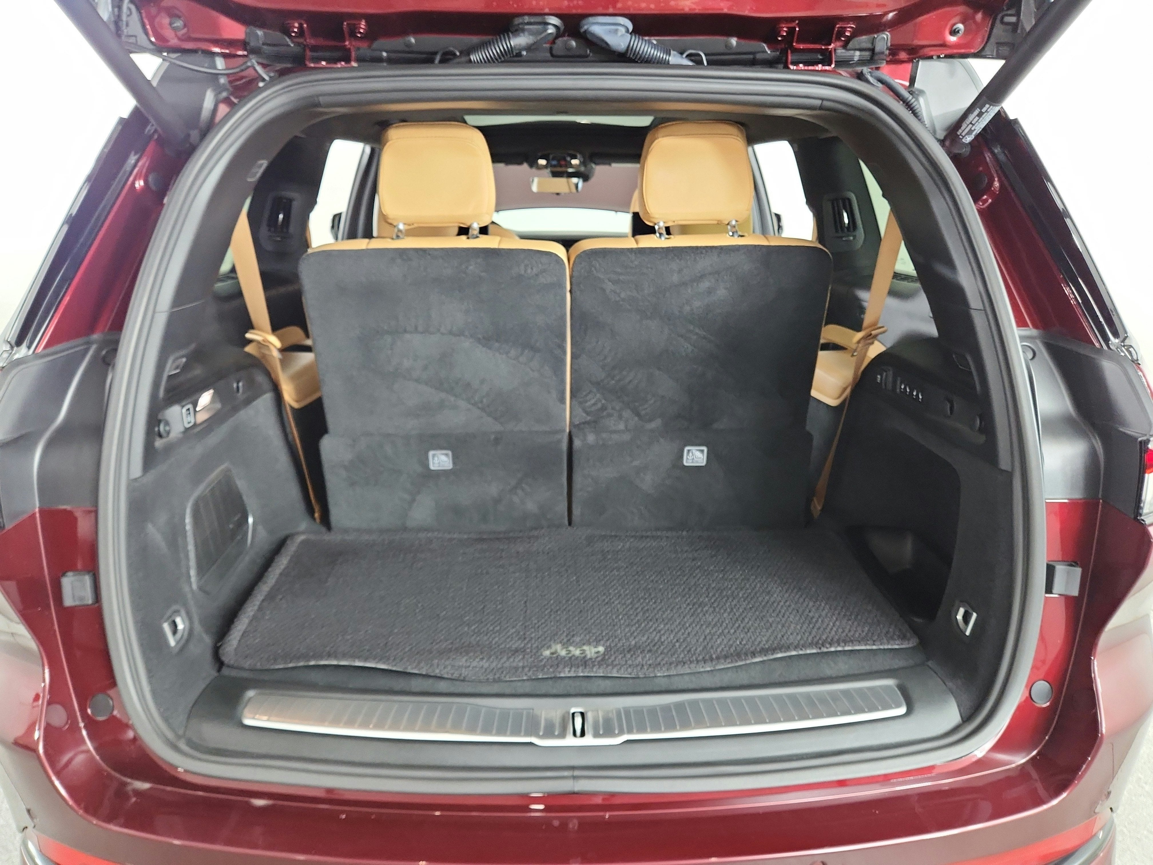 2025 Jeep Grand Cherokee L Summit Reserve 4x4