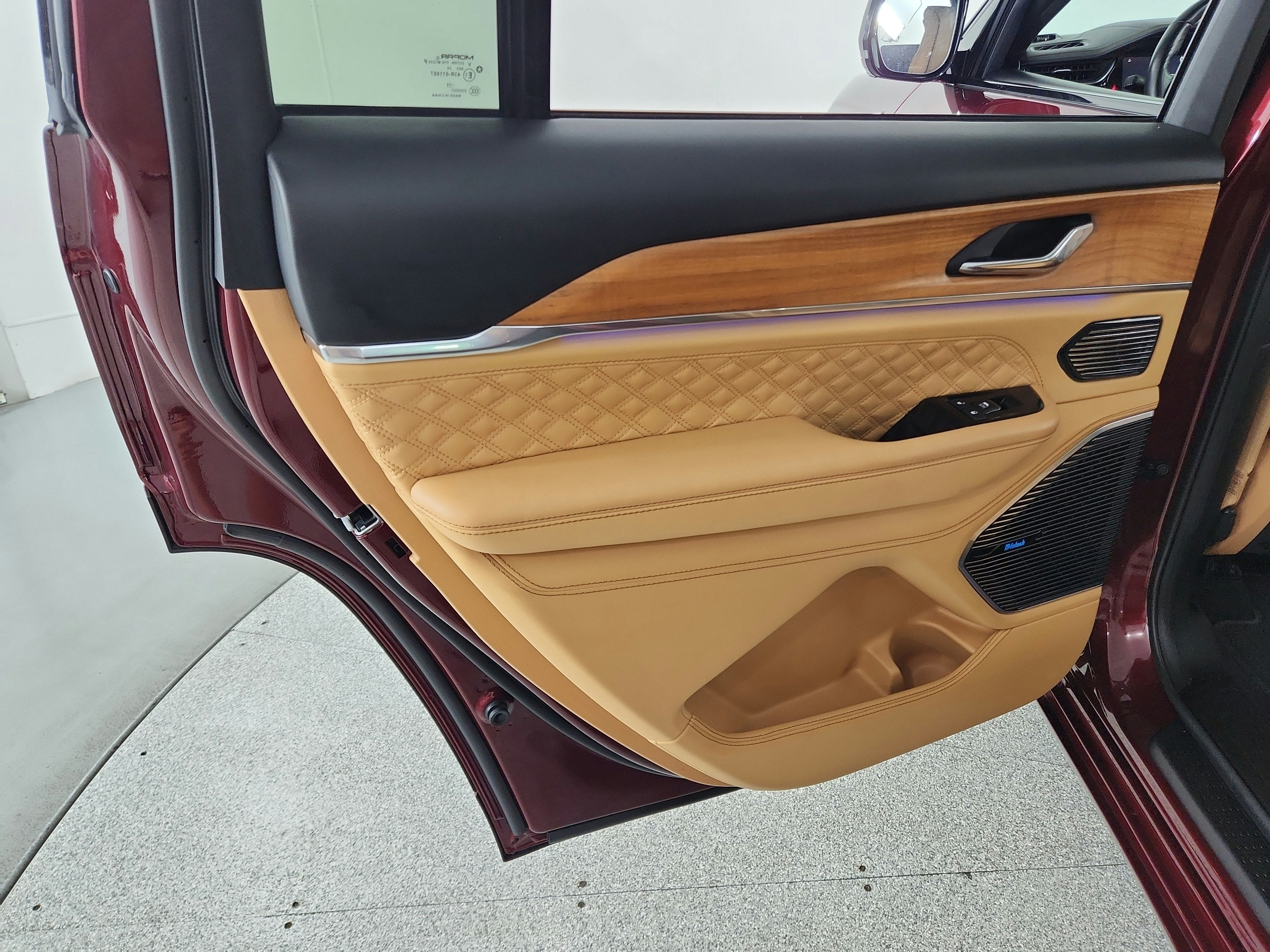 2025 Jeep Grand Cherokee L Summit Reserve 4x4