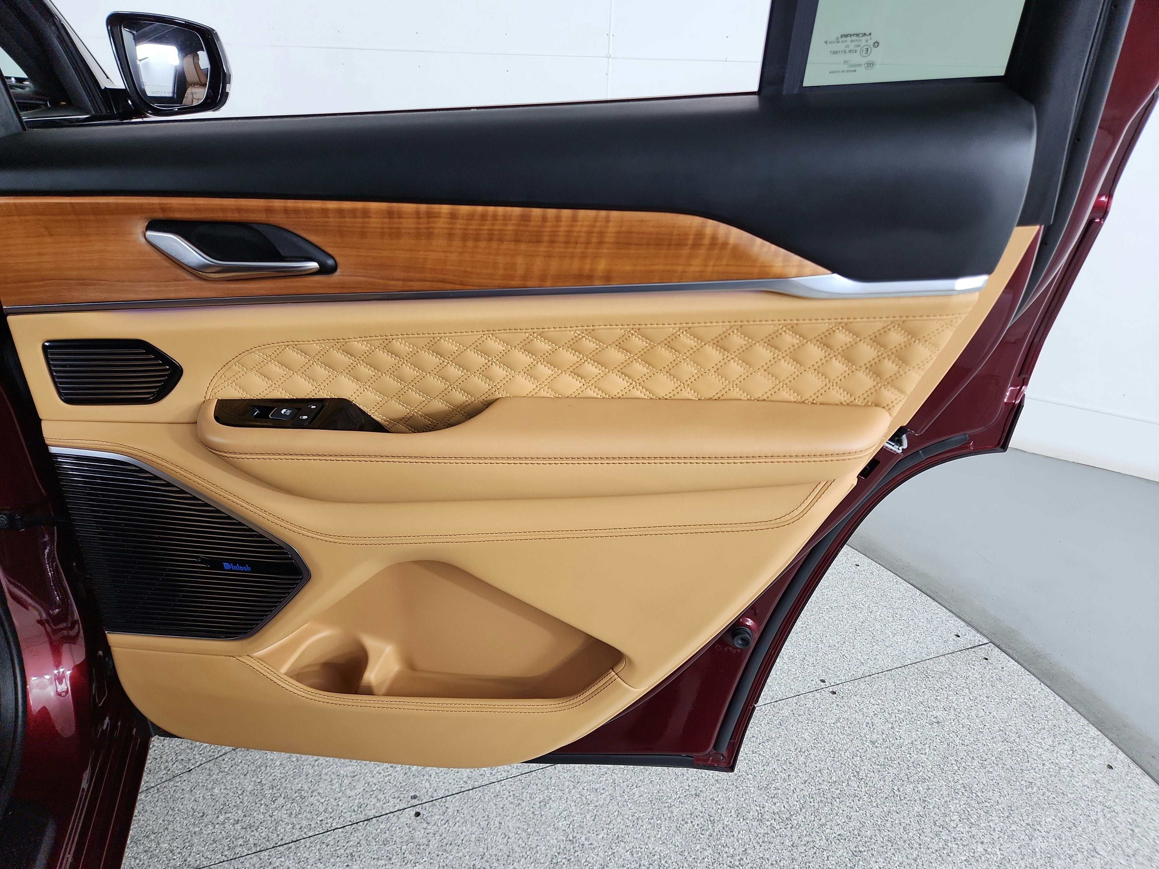 2025 Jeep Grand Cherokee L Summit Reserve 4x4