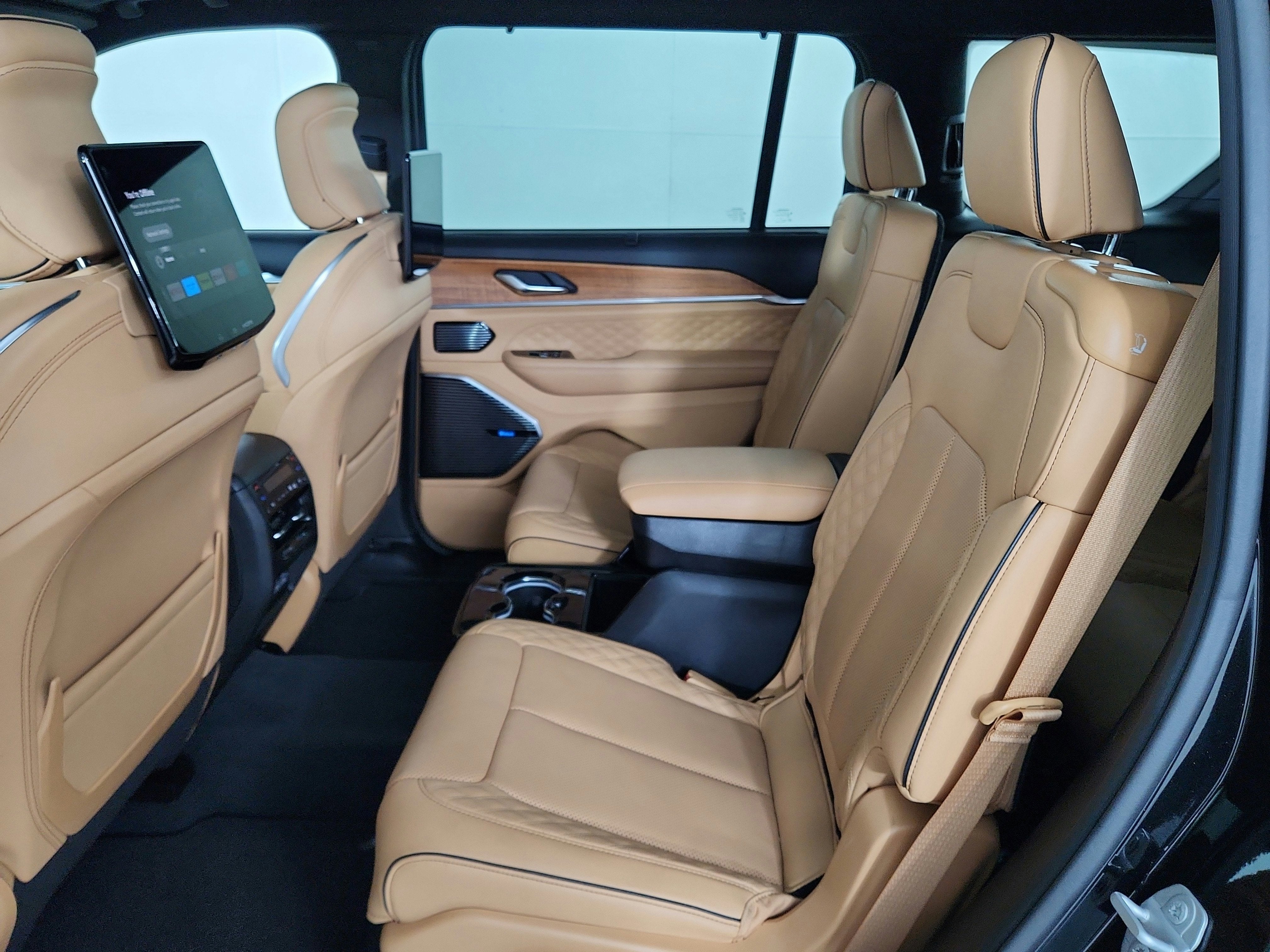 2023 Jeep Grand Cherokee L Summit Reserve 4x4